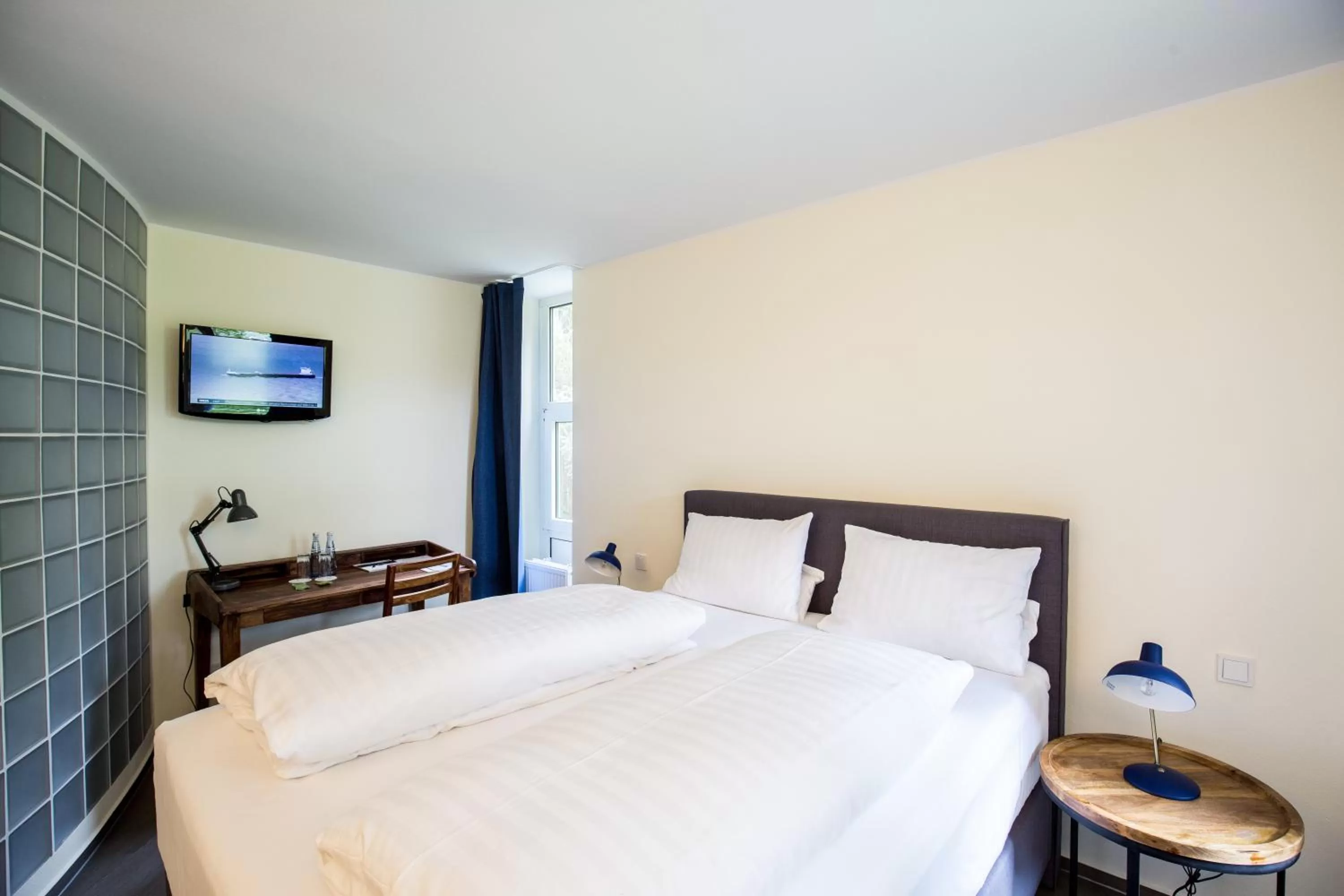 Photo of the whole room, Bed in Wald & Golfhotel Lottental