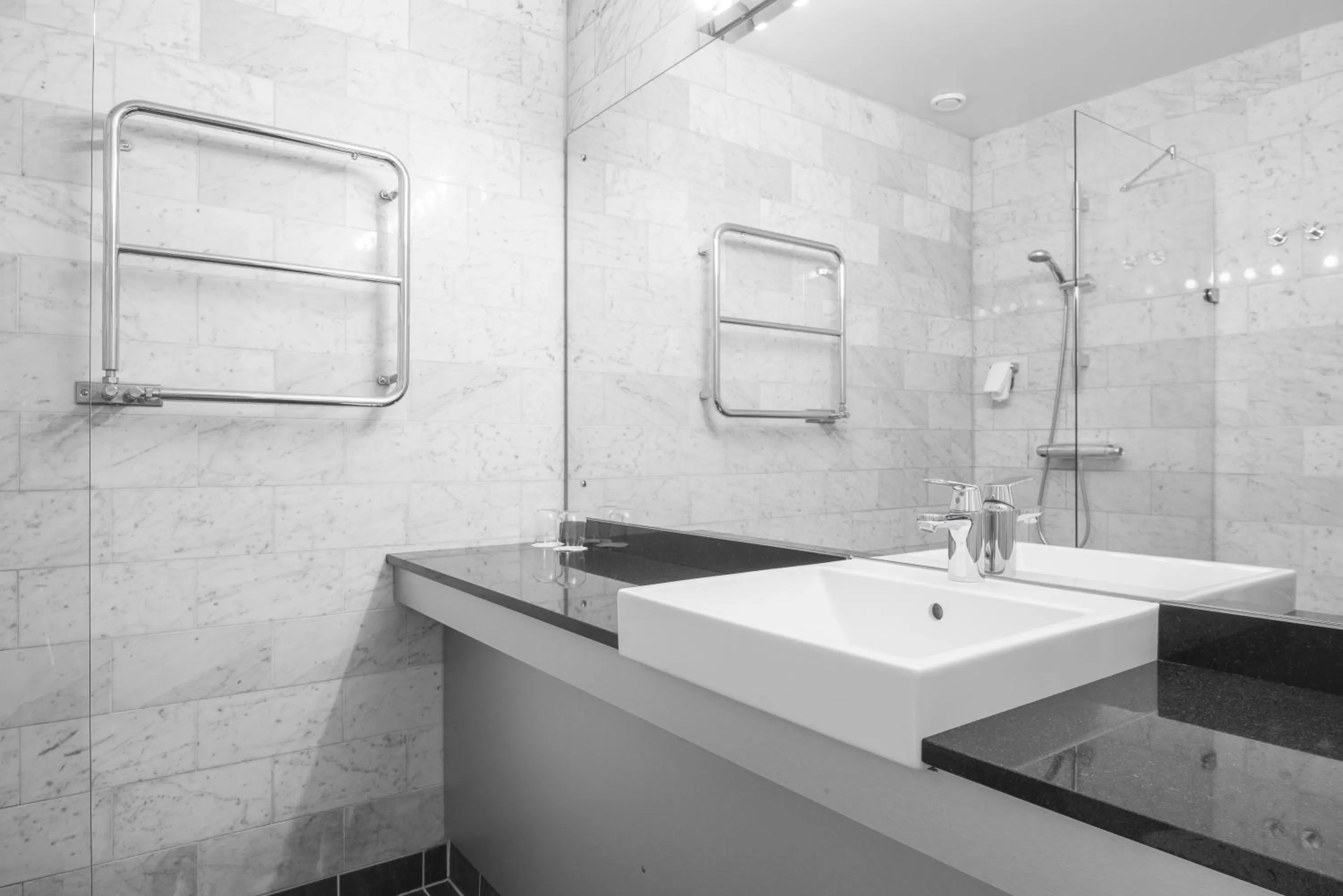 Bathroom in Quality Hotel Ekoxen