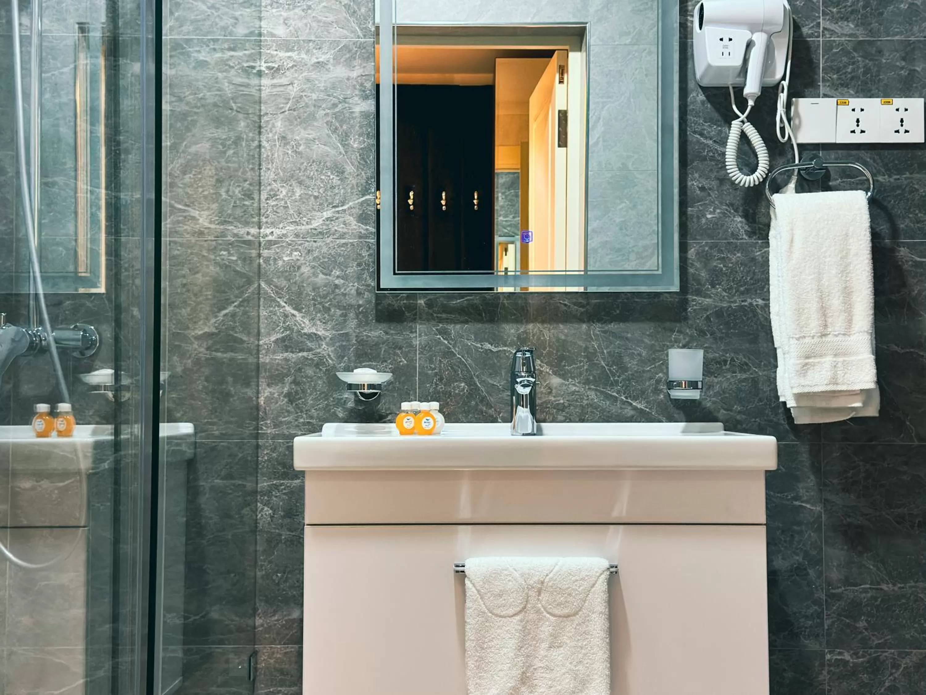 Shower in Garnet Hotel Tashkent