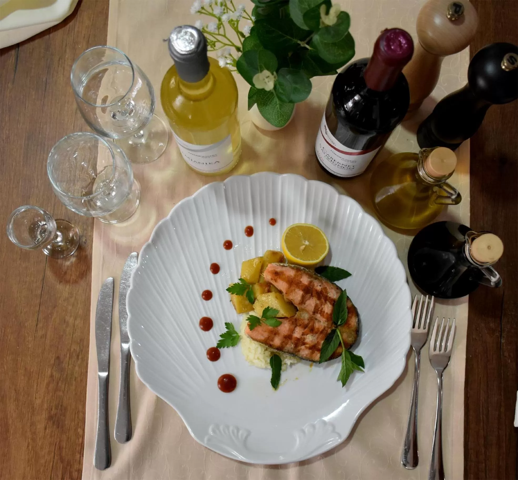 Hotel and winery LOZAR