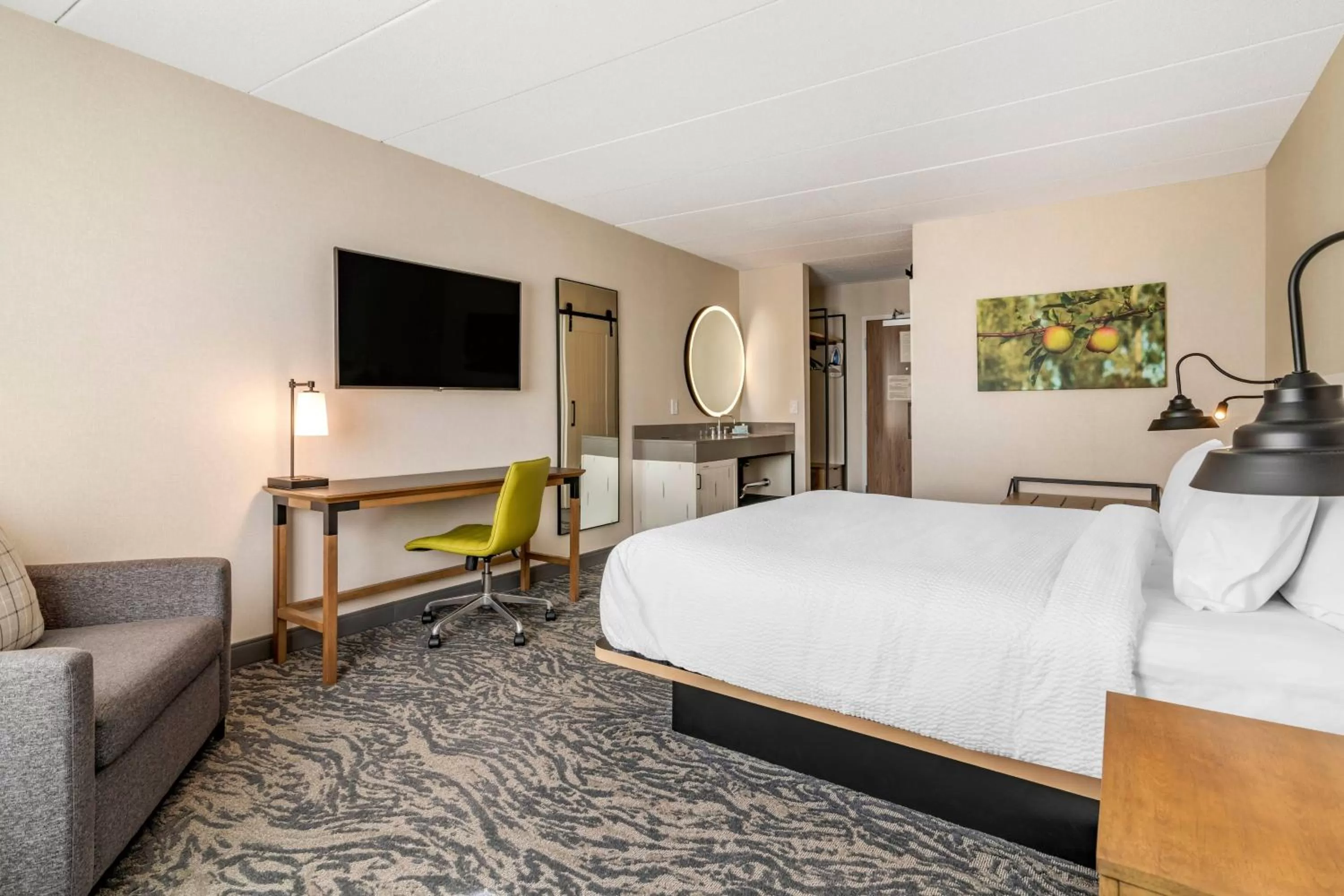 Photo of the whole room, Bed in Fairfield Inn & Suites by Marriott Providence Airport Warwick