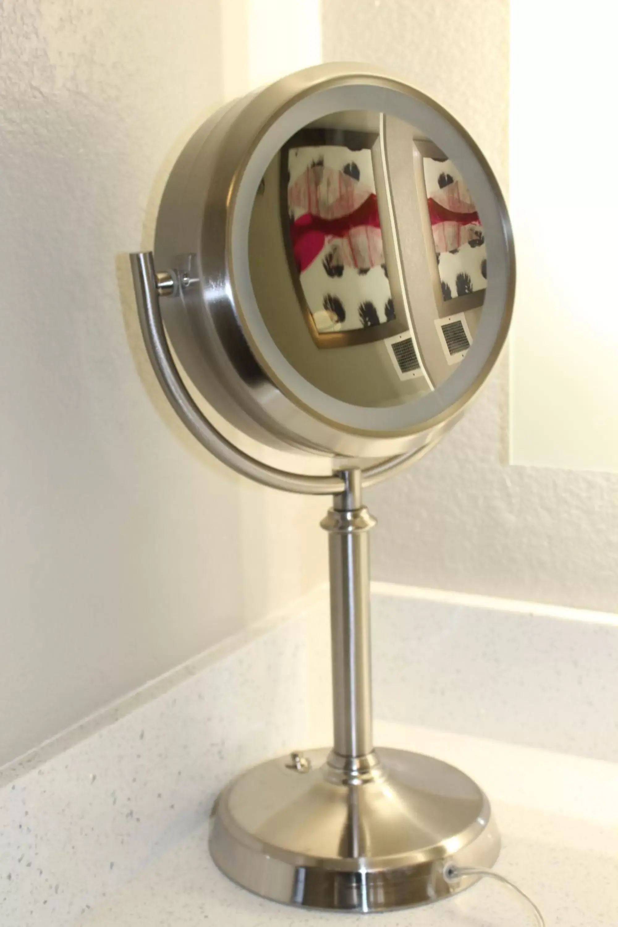 King Room - Disability Access in Radisson Hotel Oakland Airport King Room - Disability Access in Radisson Hotel Oakland Airport