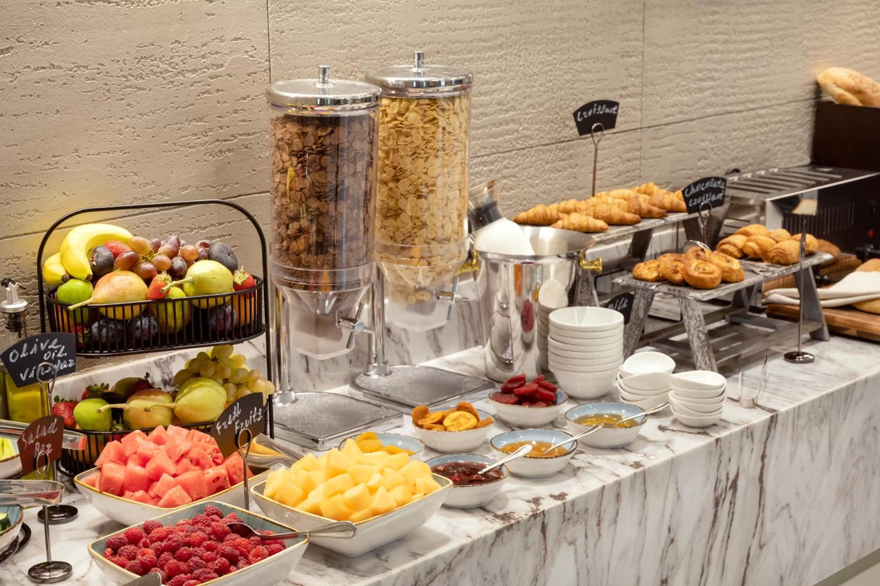Food and drinks in Sphera by Stellar Hotels, Yerevan