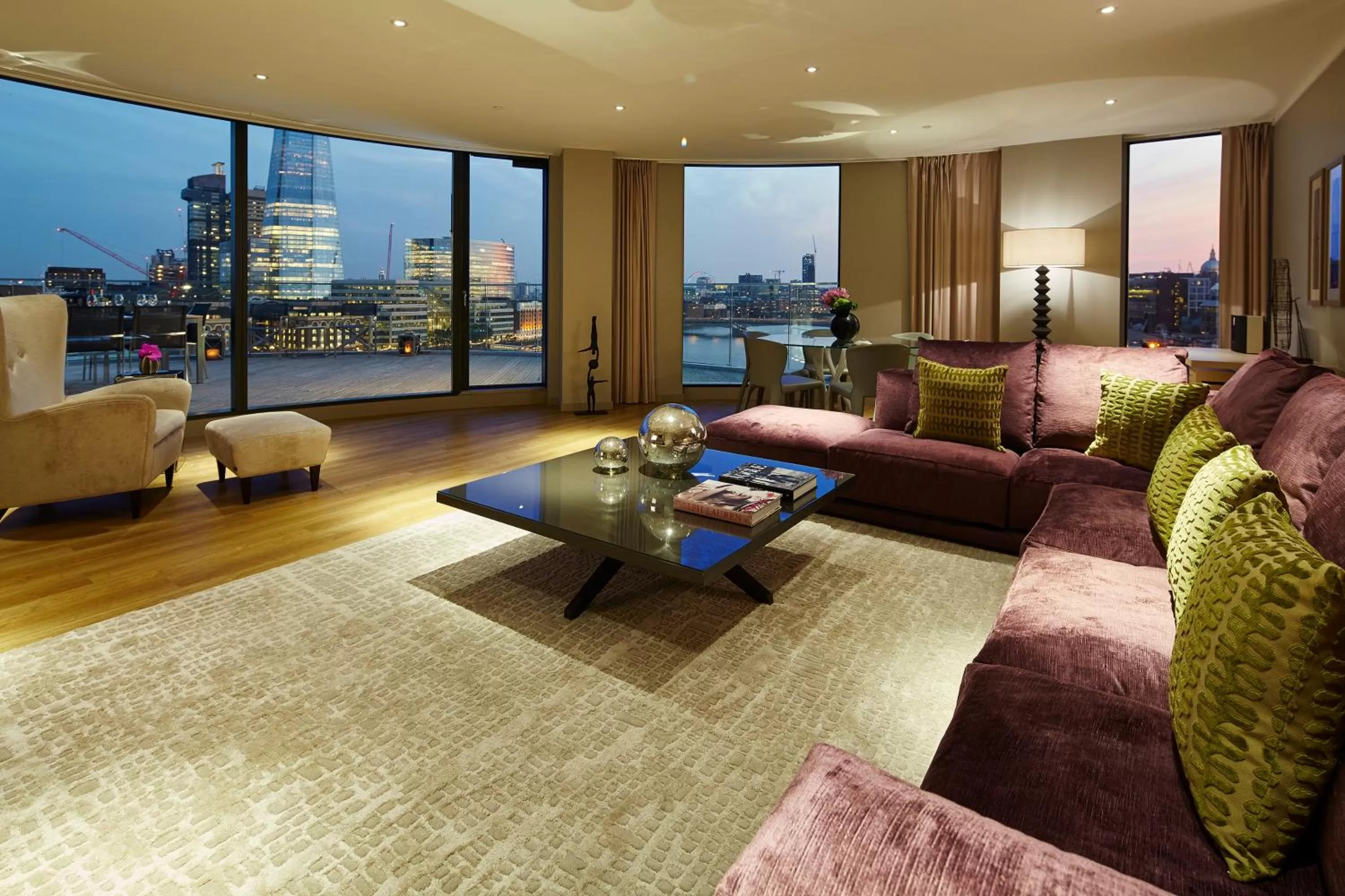 Living room in Cheval Three Quays at The Tower of London