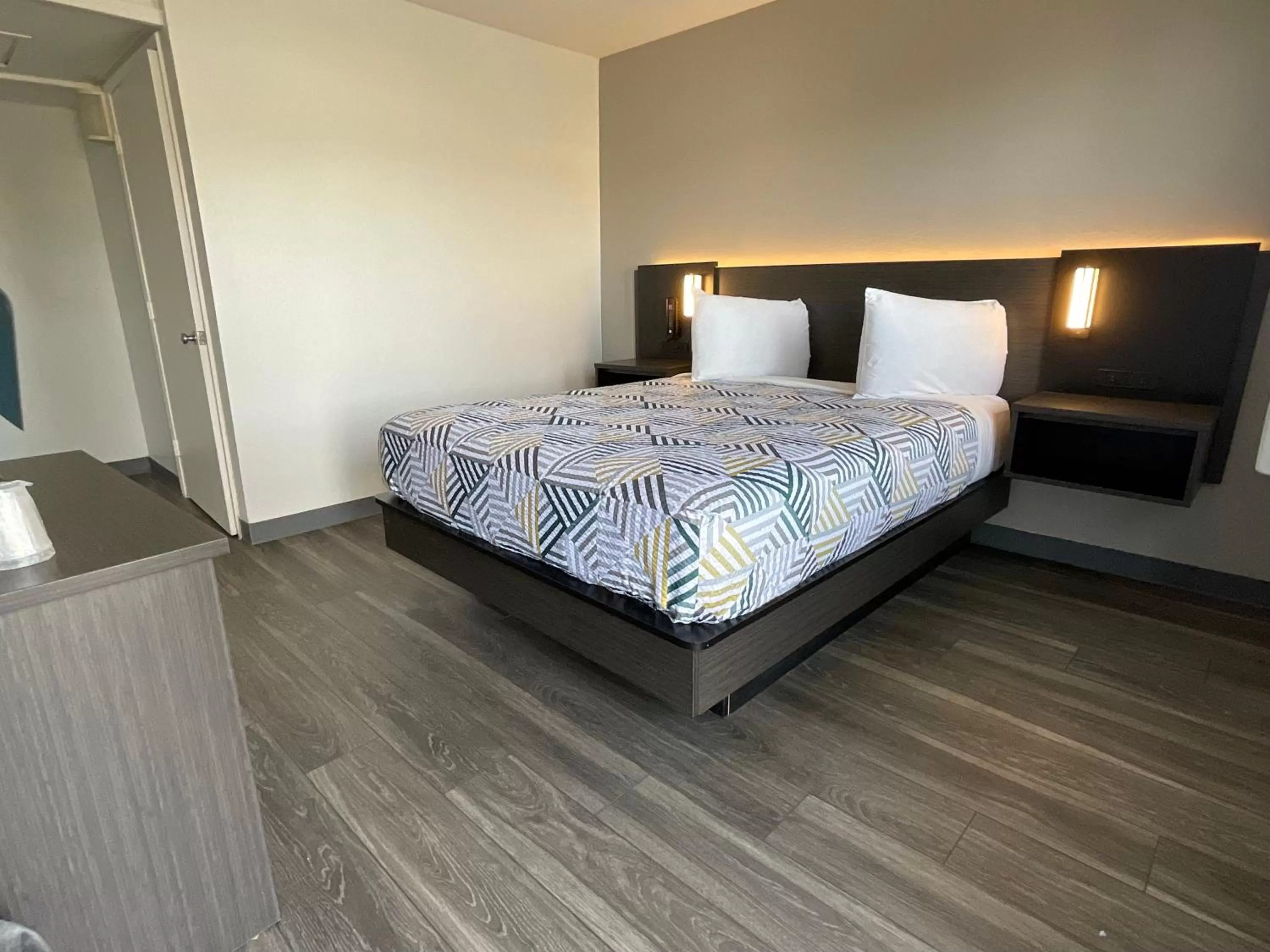 Bed in Motel 6-Ely, NV