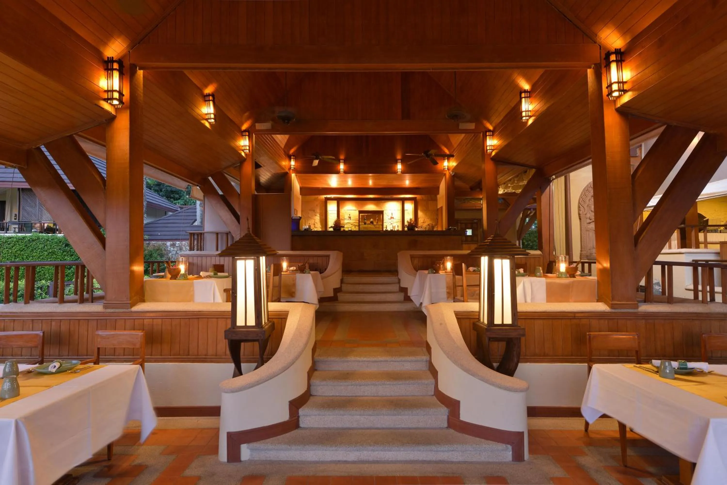 Restaurant/places to eat in Andaman White Beach Resort - SHA Plus