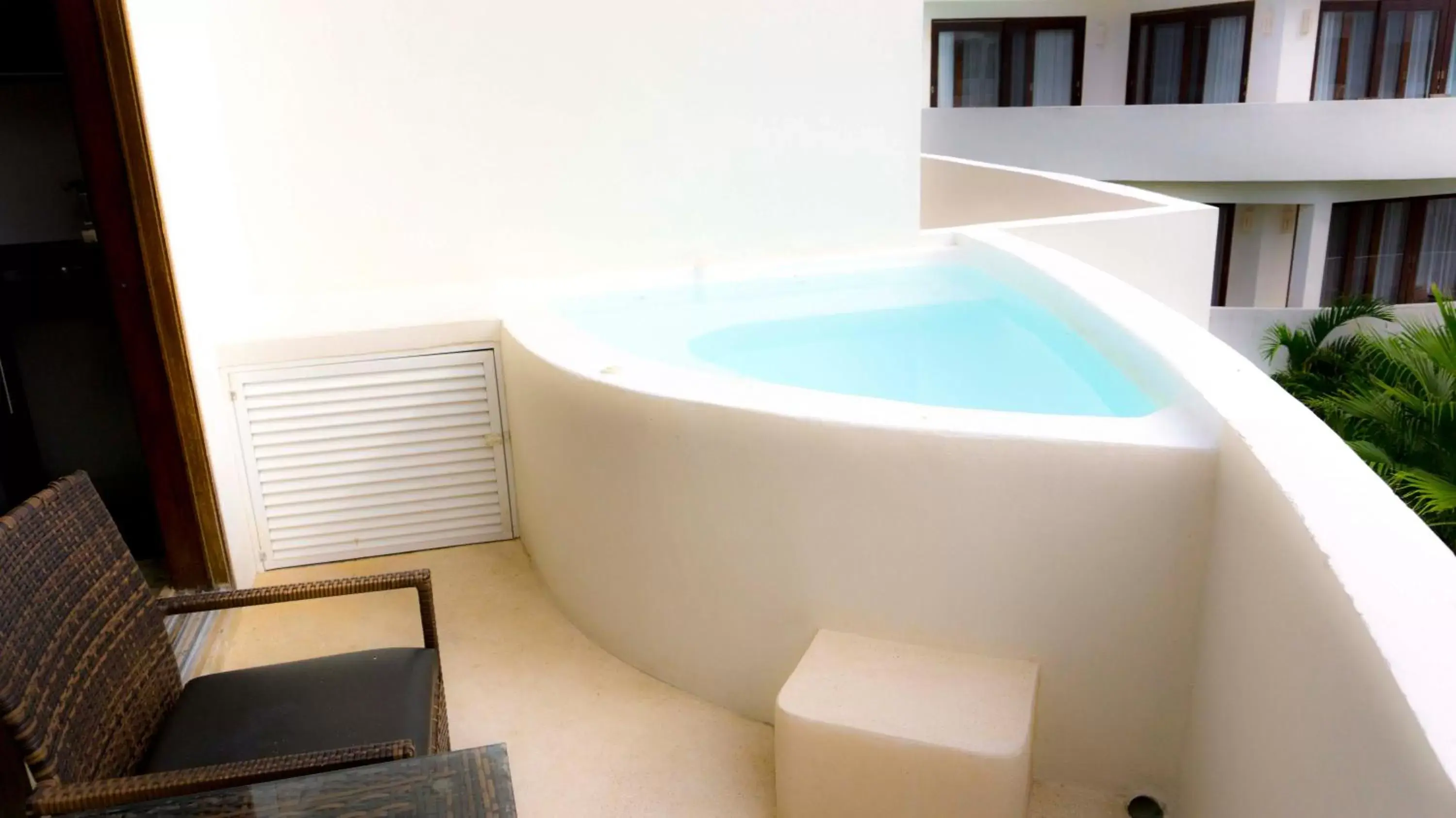 Studio Suite-Jacuzzi in Intima Resort Tulum Adults Only (Clothing Optional) Studio Suite-Jacuzzi in Intima Resort Tulum Adults Only (Clothing Optional)