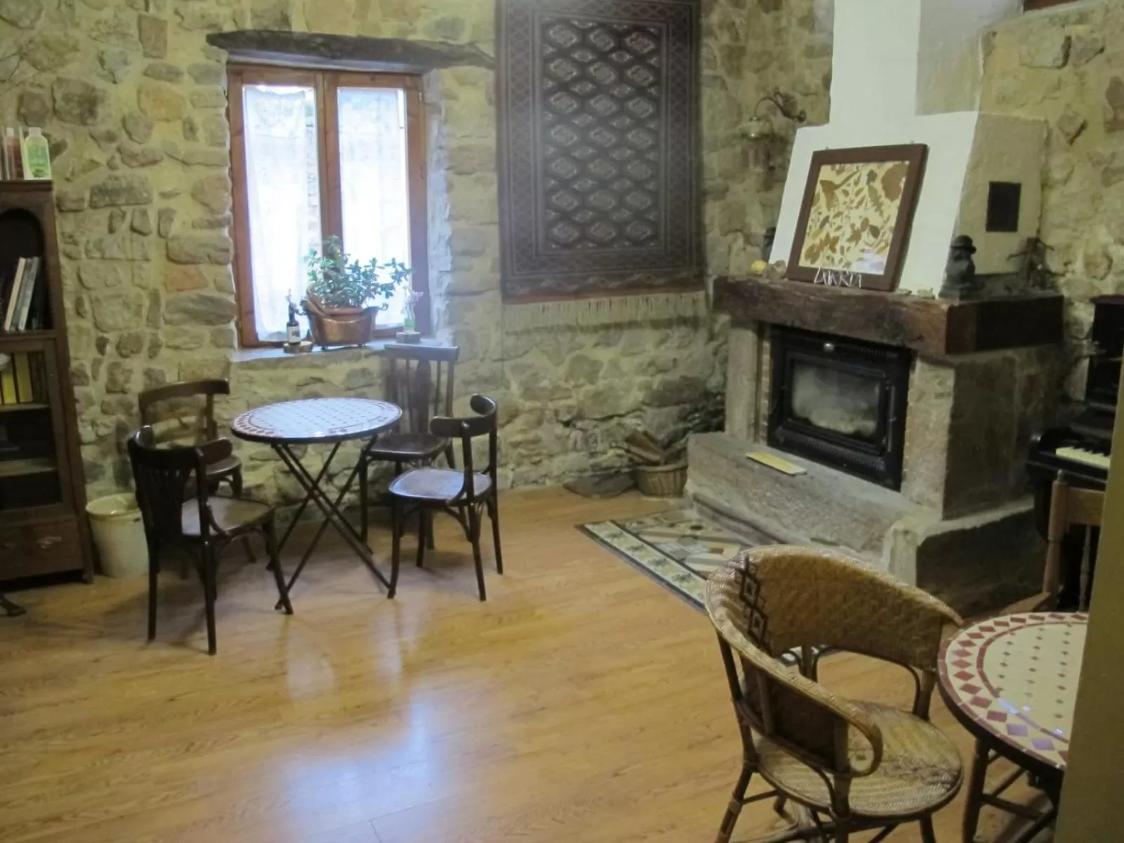 flat iron, Seating Area in Casa Barría