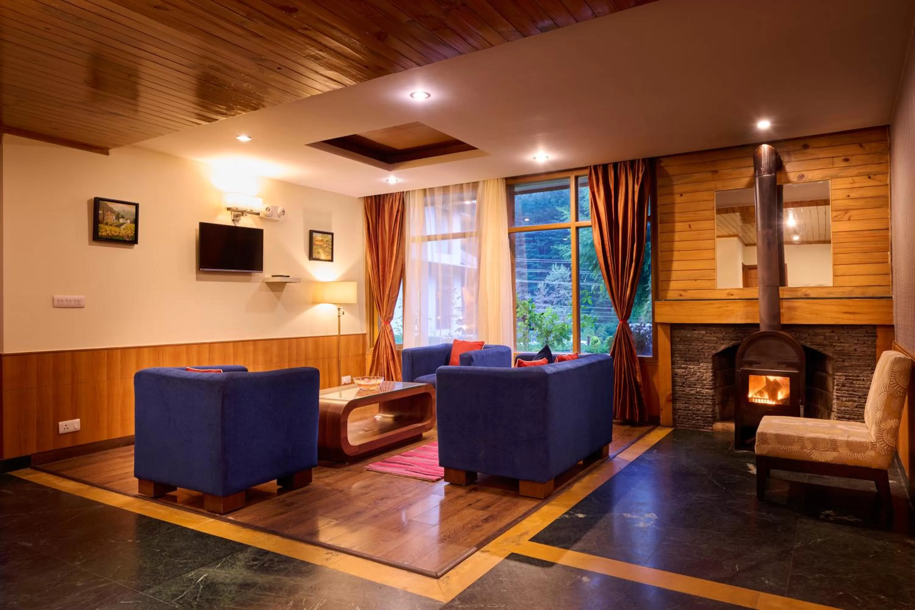 Living room in Renest River Country Resort Manali