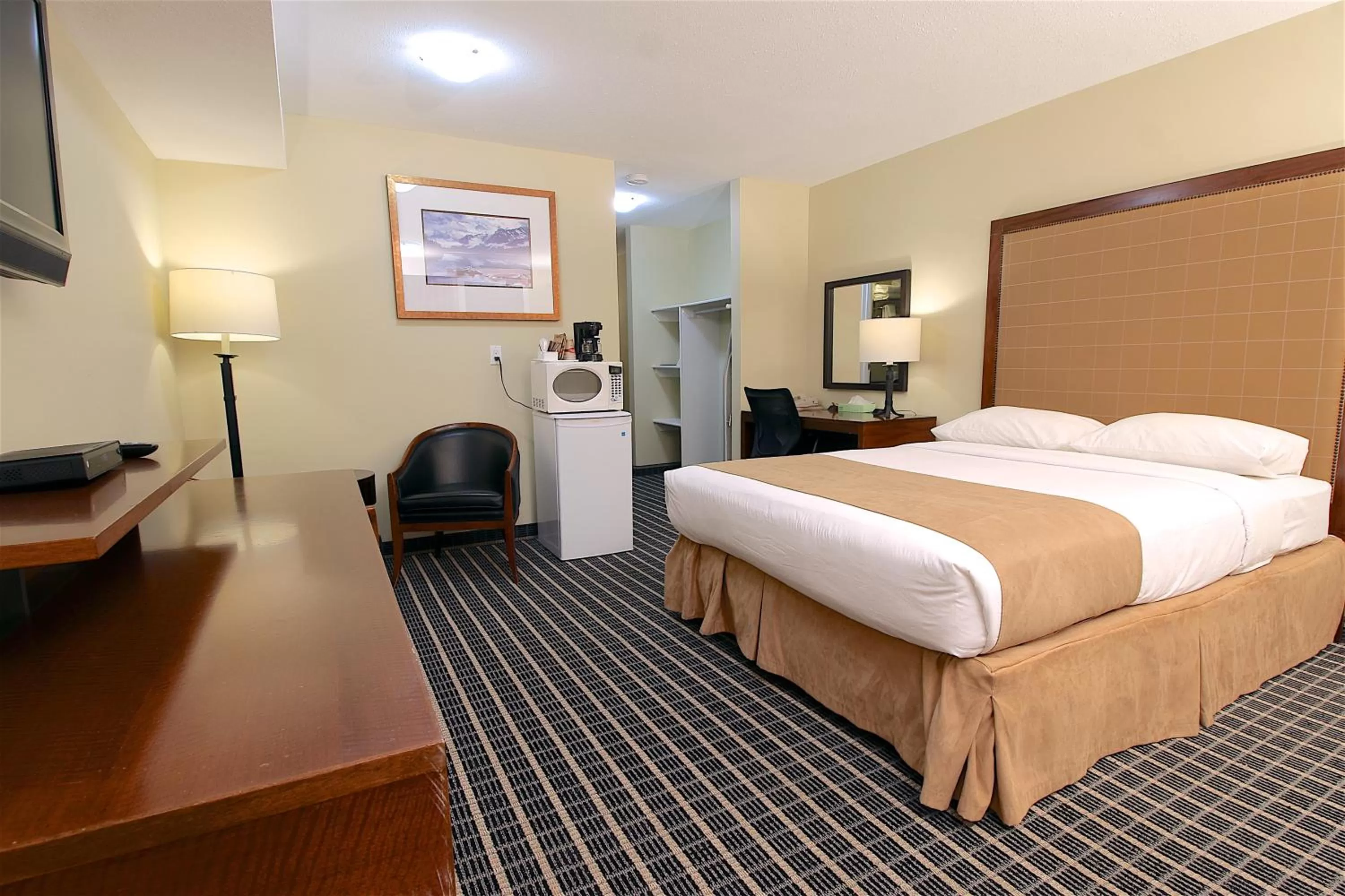 Photo of the whole room in Medicine Hat Suites