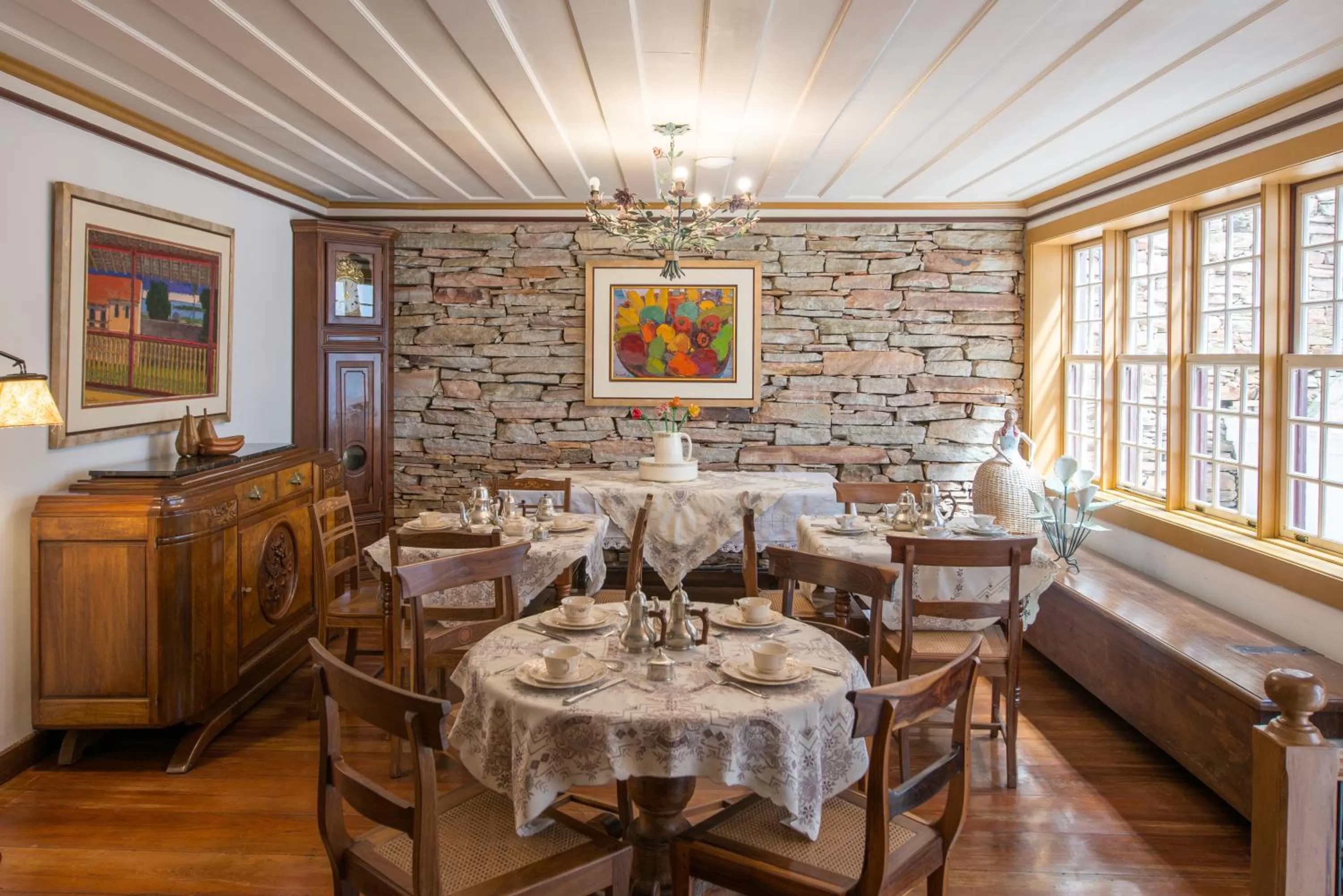 Restaurant/Places to Eat in Pousada do Mondego