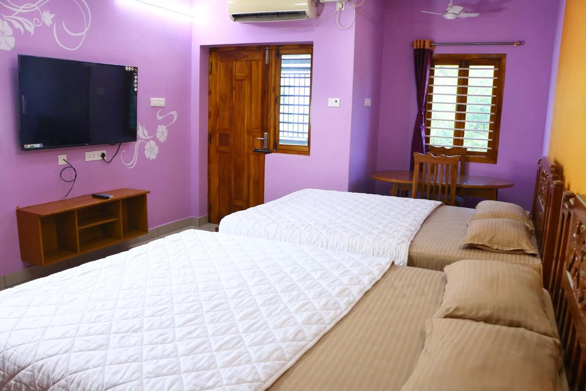 Bed in Bluetique Beach House