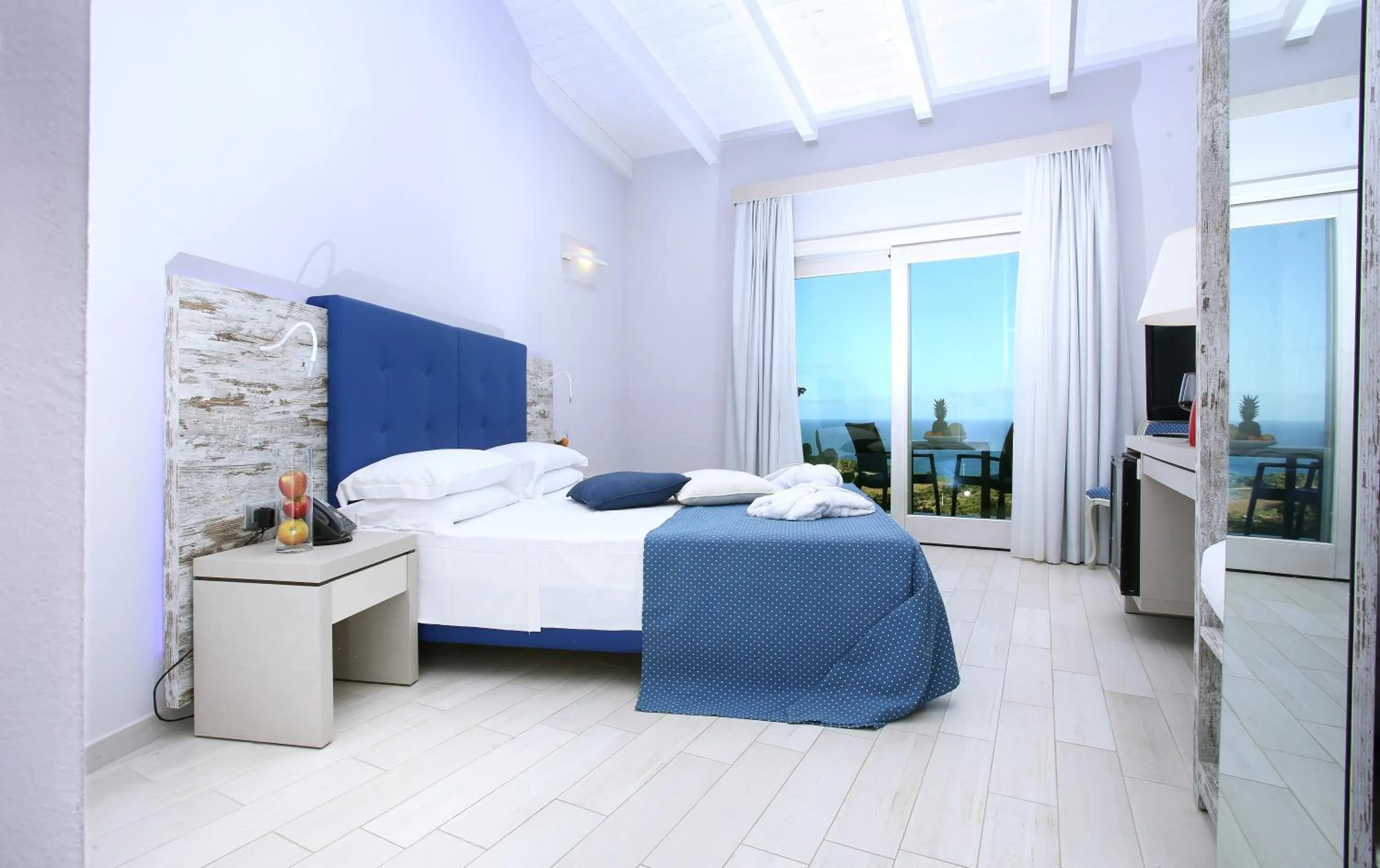 Photo of the whole room, Bed in Bajaloglia Resort