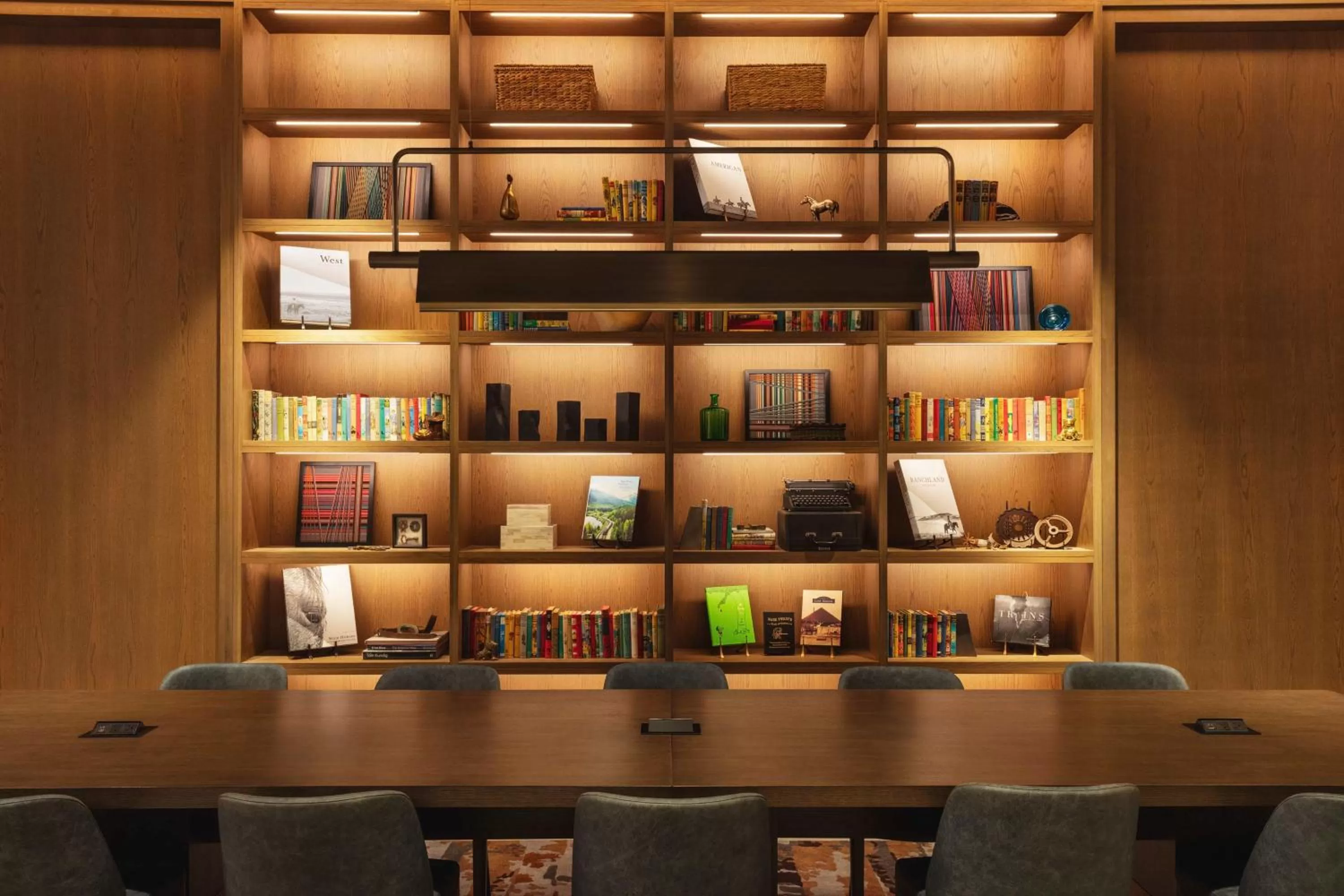 Property building in Doubletree By Hilton Abilene Downtown Convention Center