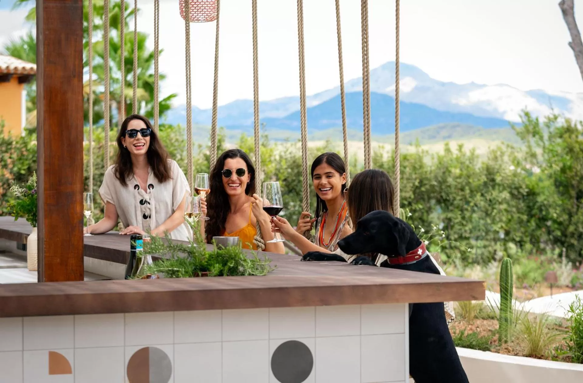 Restaurant/places to eat in Kimpton Aysla Mallorca by IHG