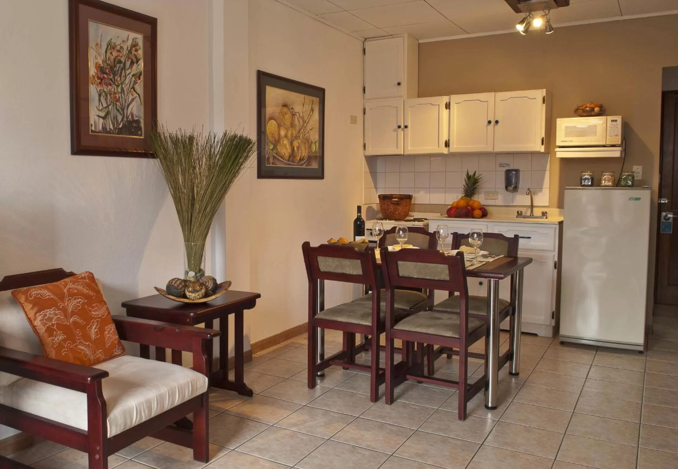 Kitchen or kitchenette in La Sabana Hotel Suites Apartments