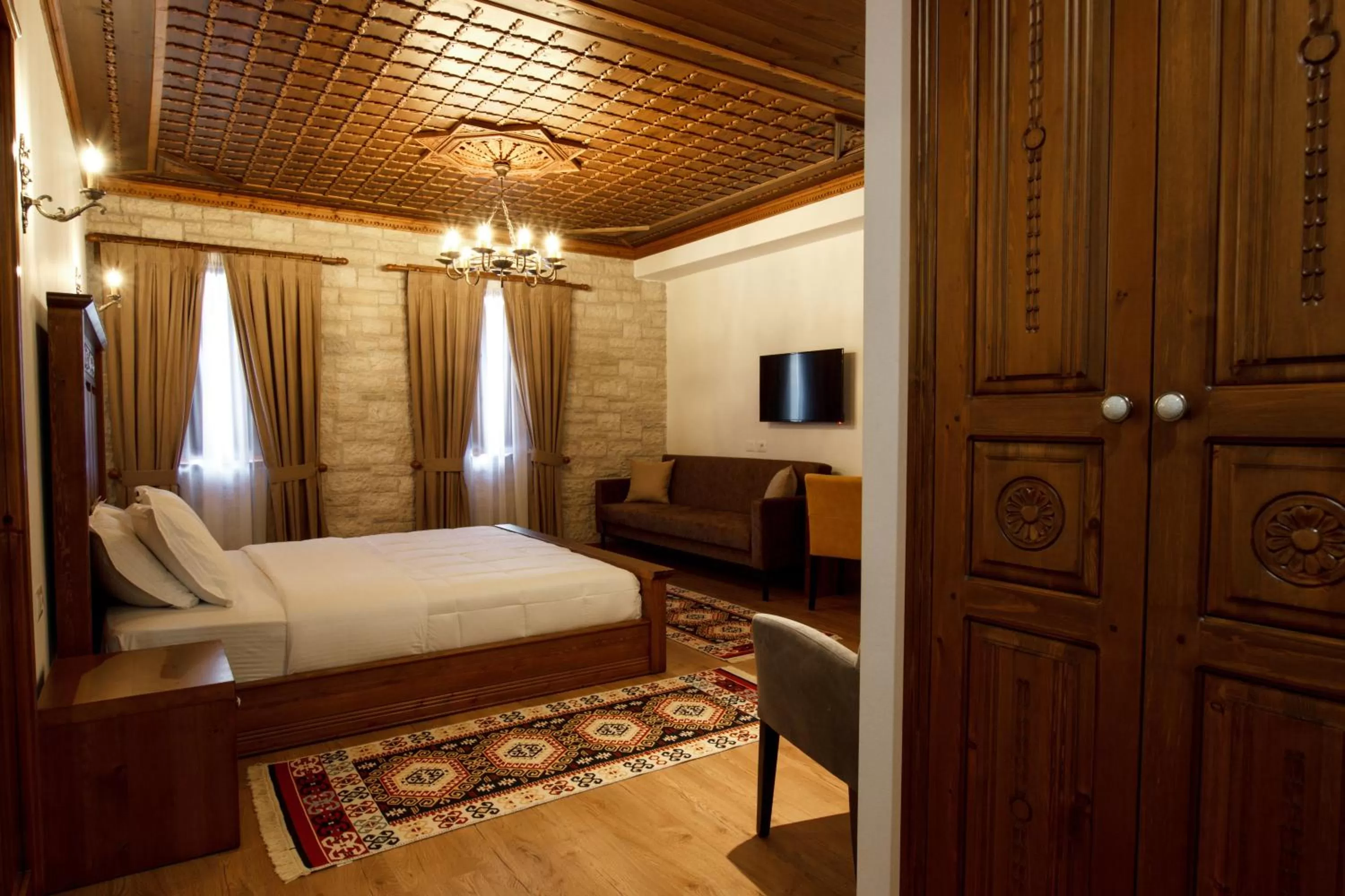 Bed in Rose Garden Hotel