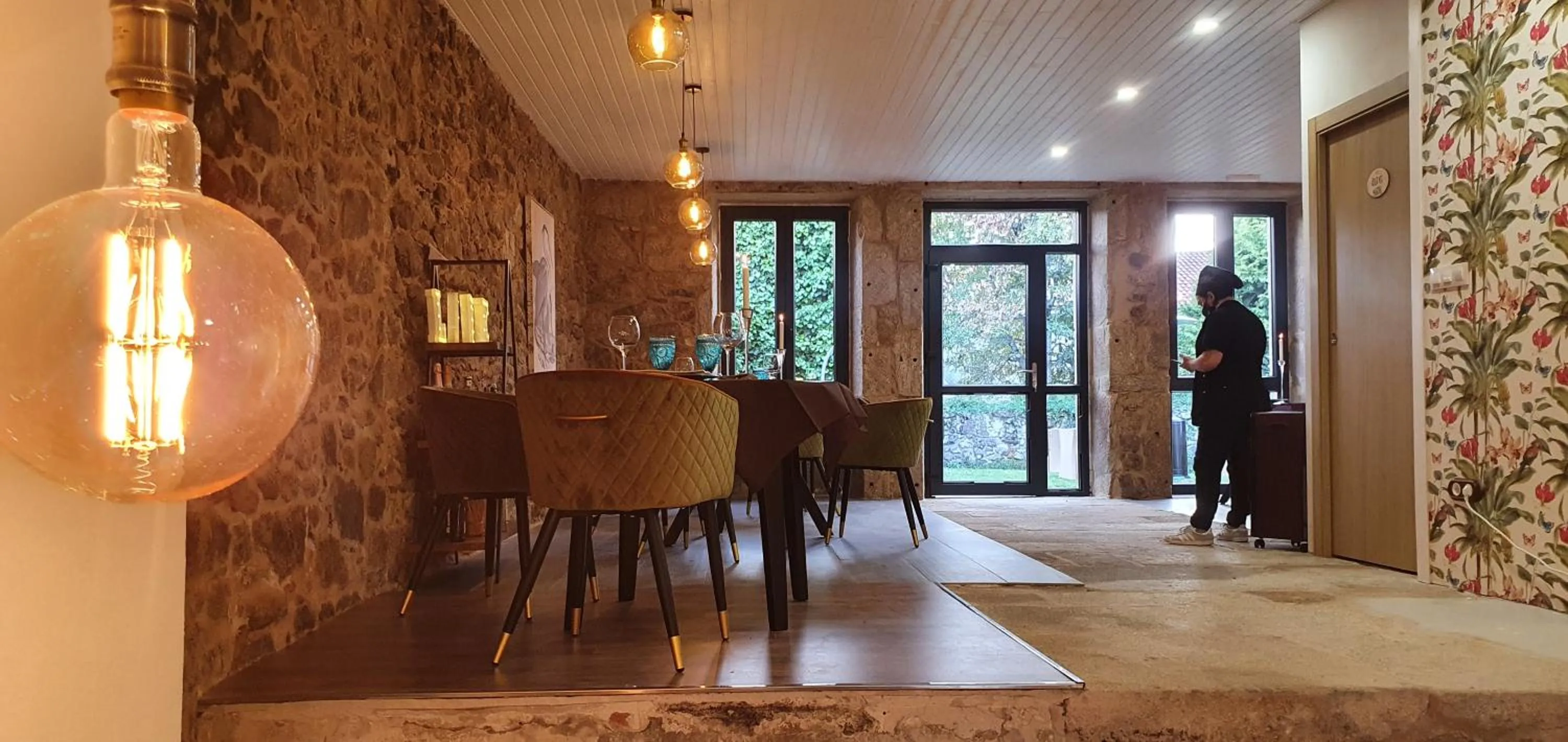 Restaurant/places to eat in Ecocasa Lema II