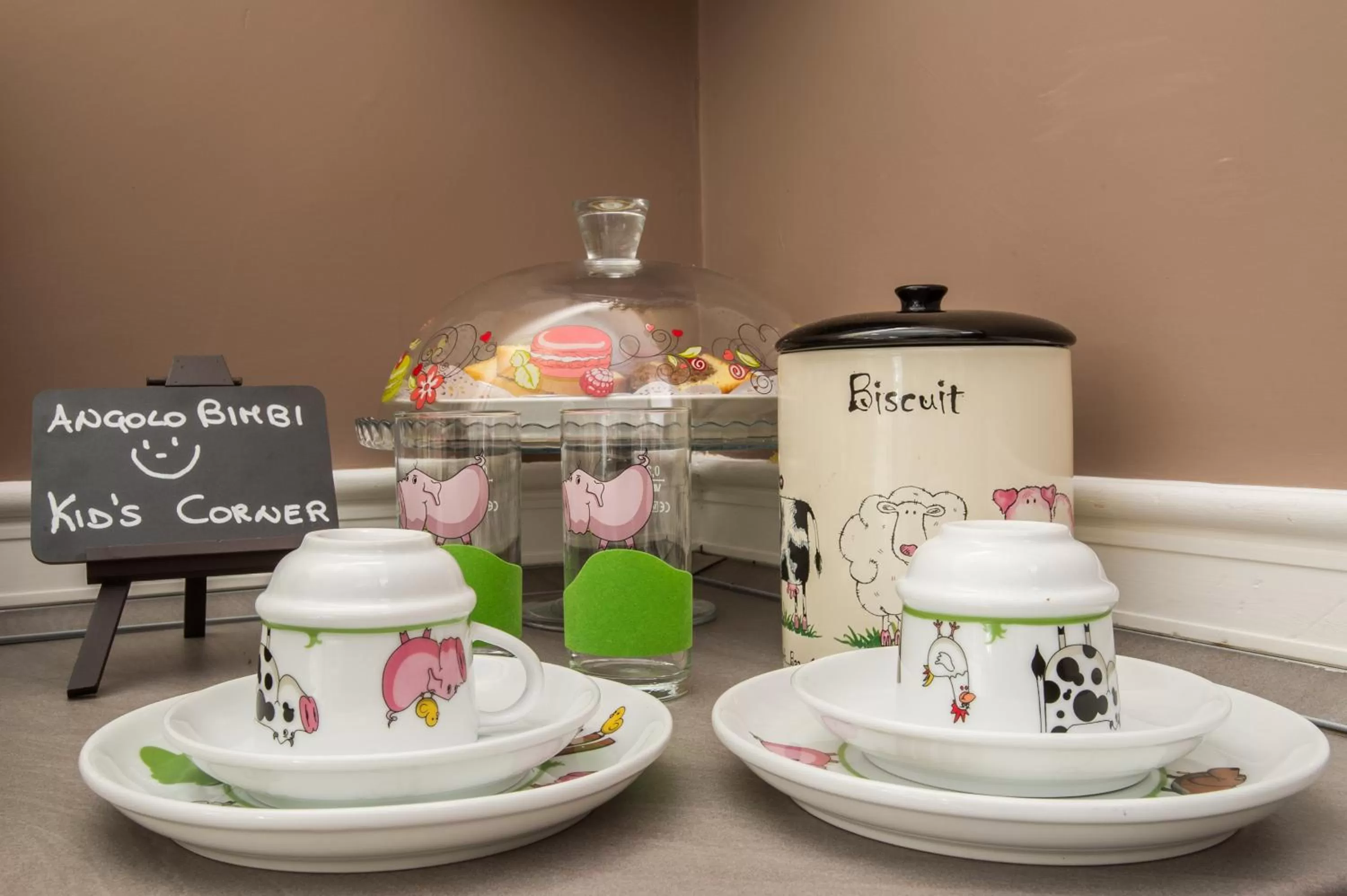 Restaurant/places to eat in Hotel Residenza In Farnese