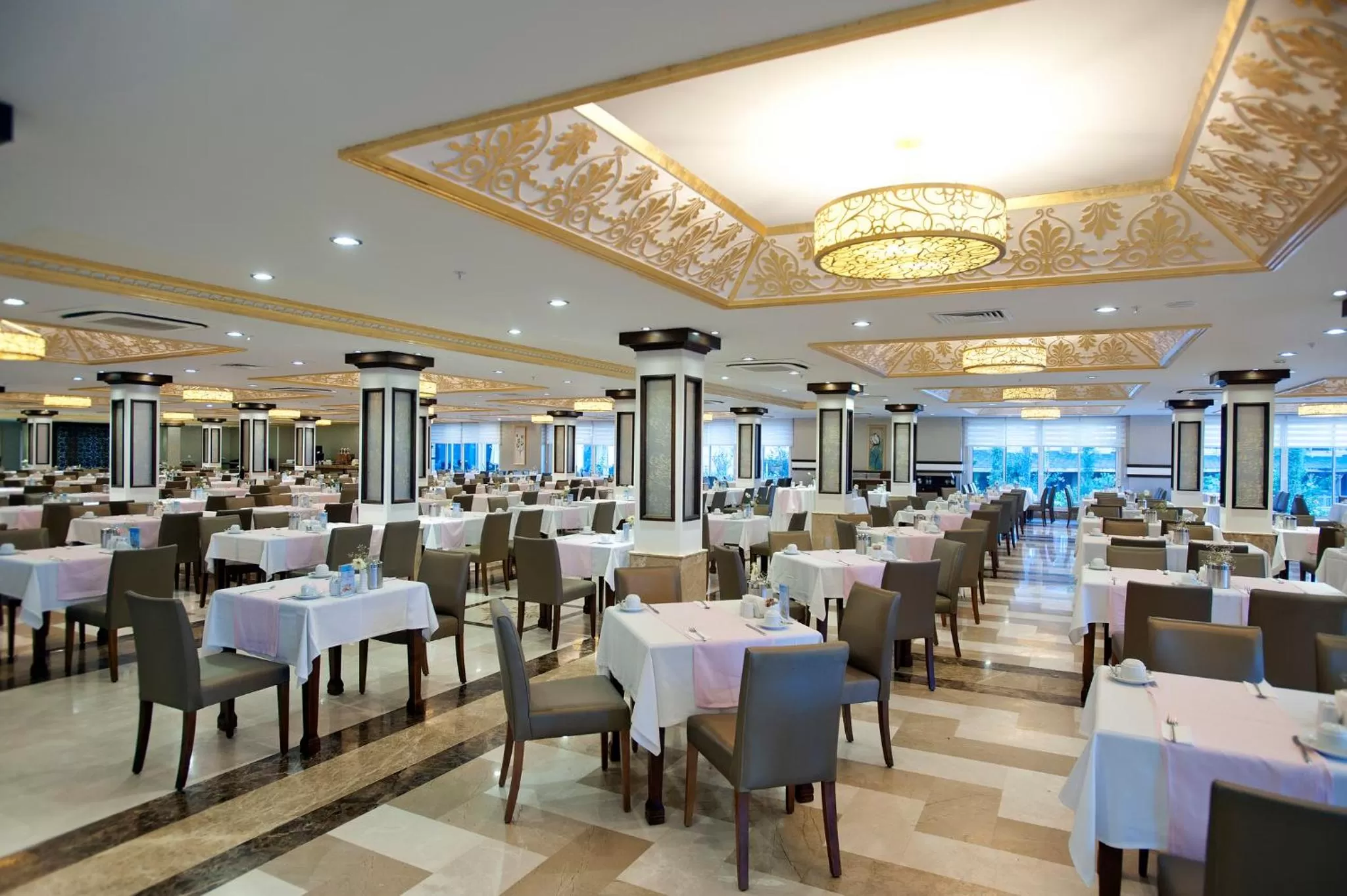 Buffet breakfast in Crystal Tat Beach Pearl Collection - Ultimate All Inclusive