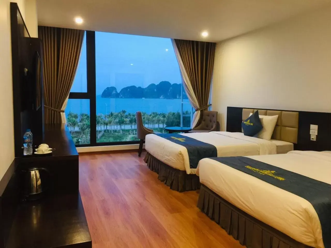 Family Room with Sea View in Golden Palm HaLong Hotel Family Room with Sea View in Golden Palm HaLong Hotel