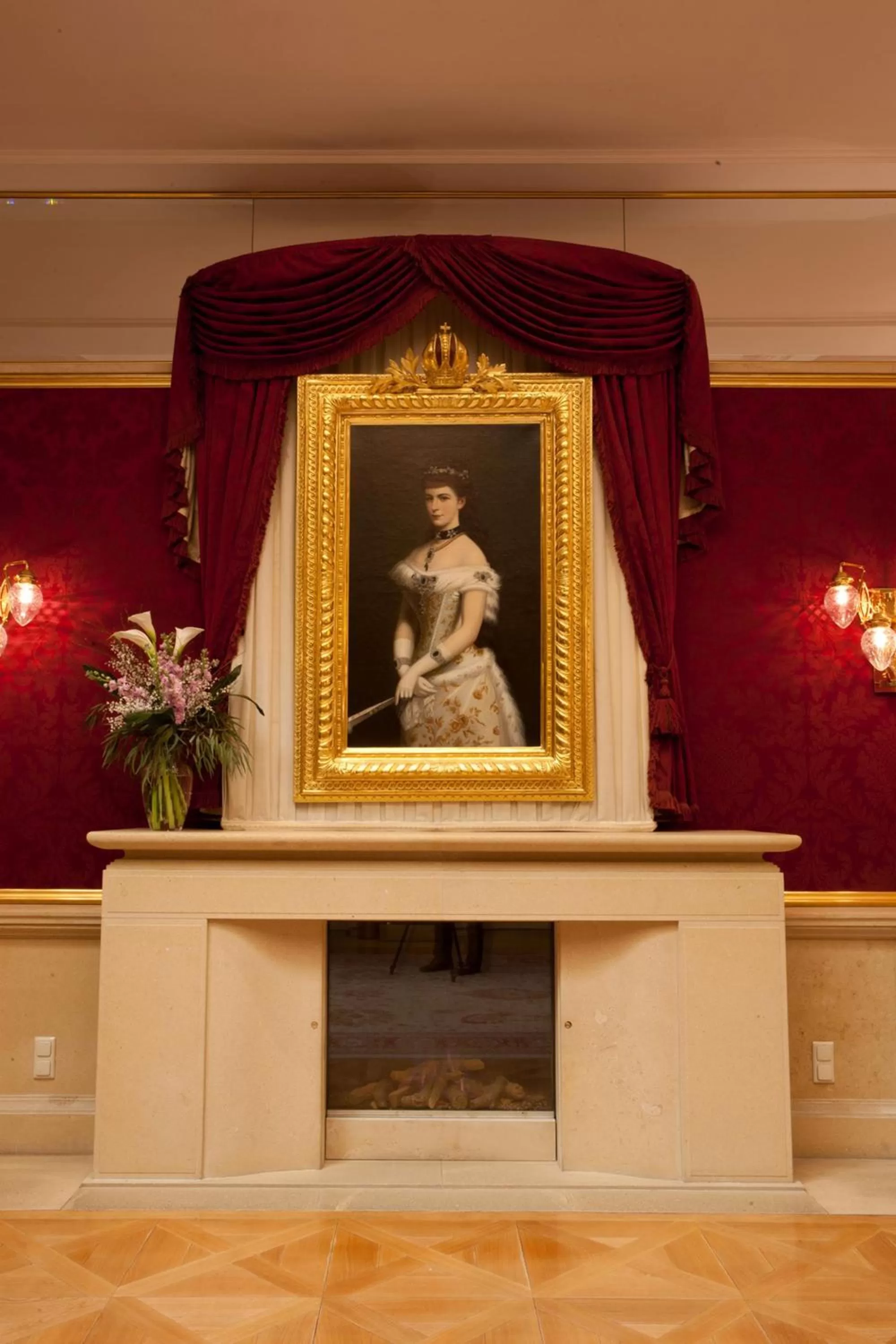 Decorative detail in Hotel Kaiserin Elisabeth