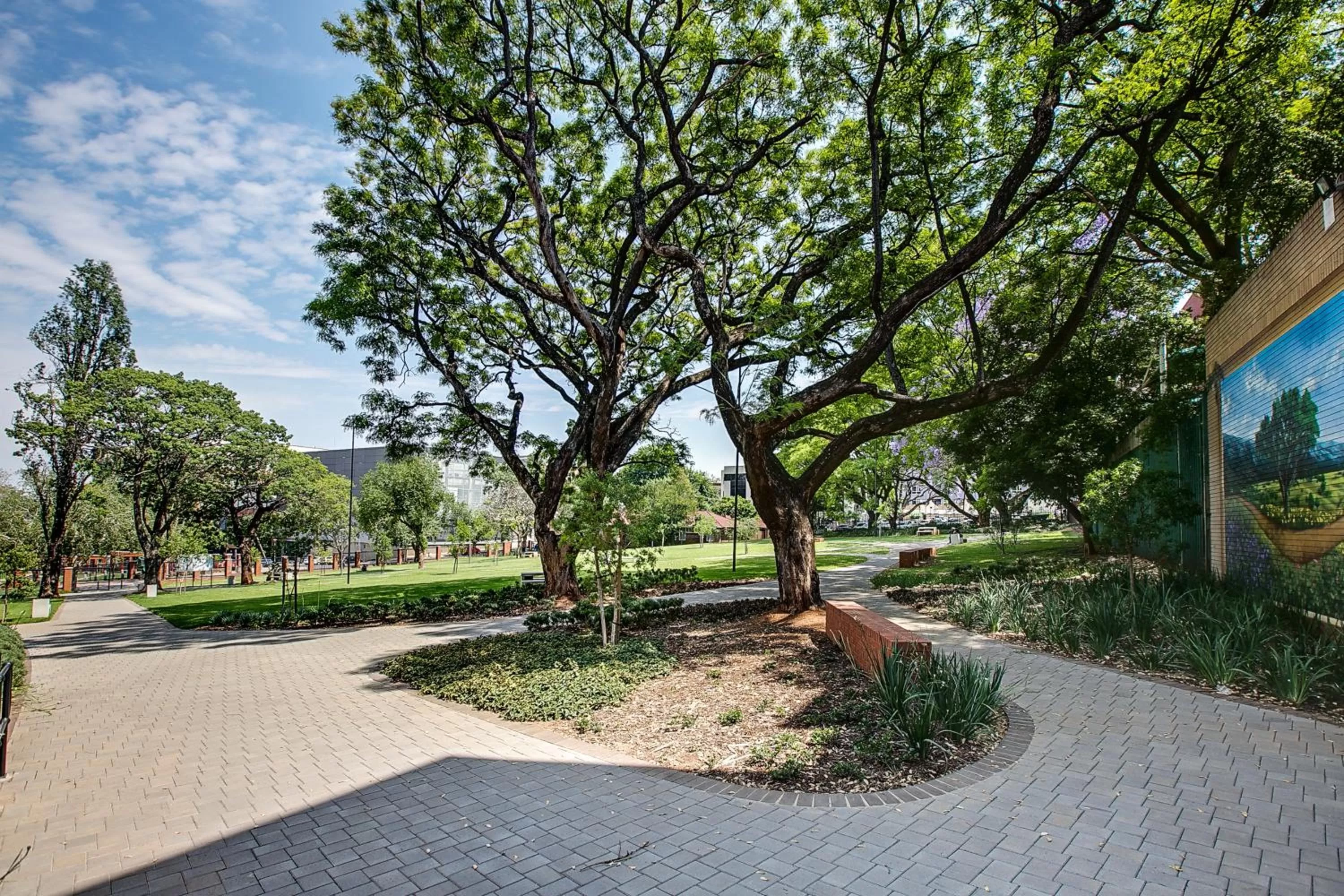 Garden in The Park Central Residence - WITH GENERATOR