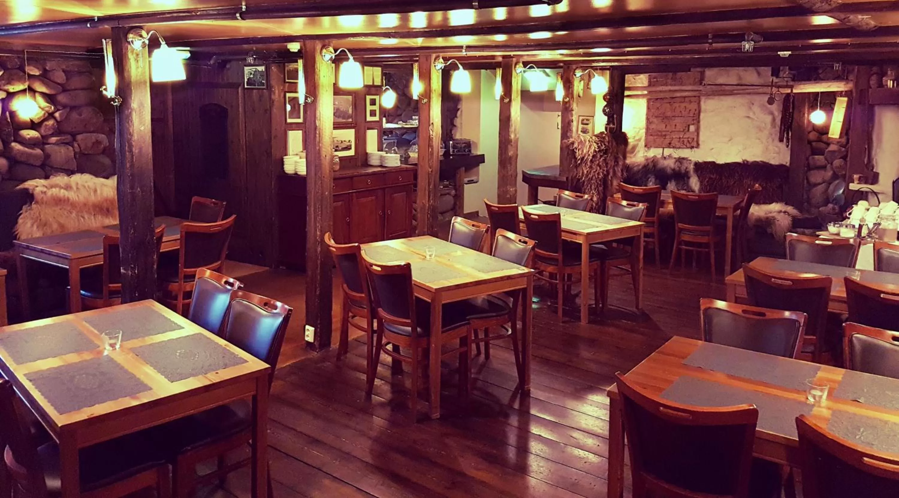 Restaurant/places to eat in Hótel Tindastóll