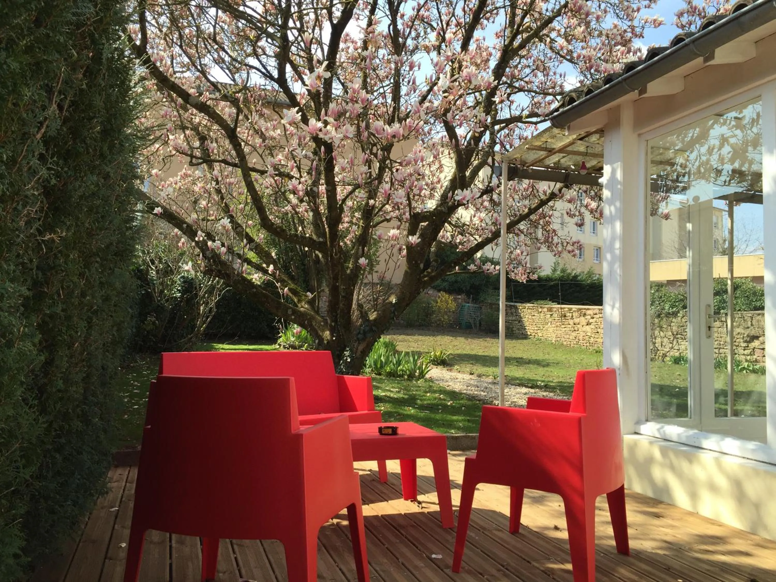 Spring in Hôtel Concorde