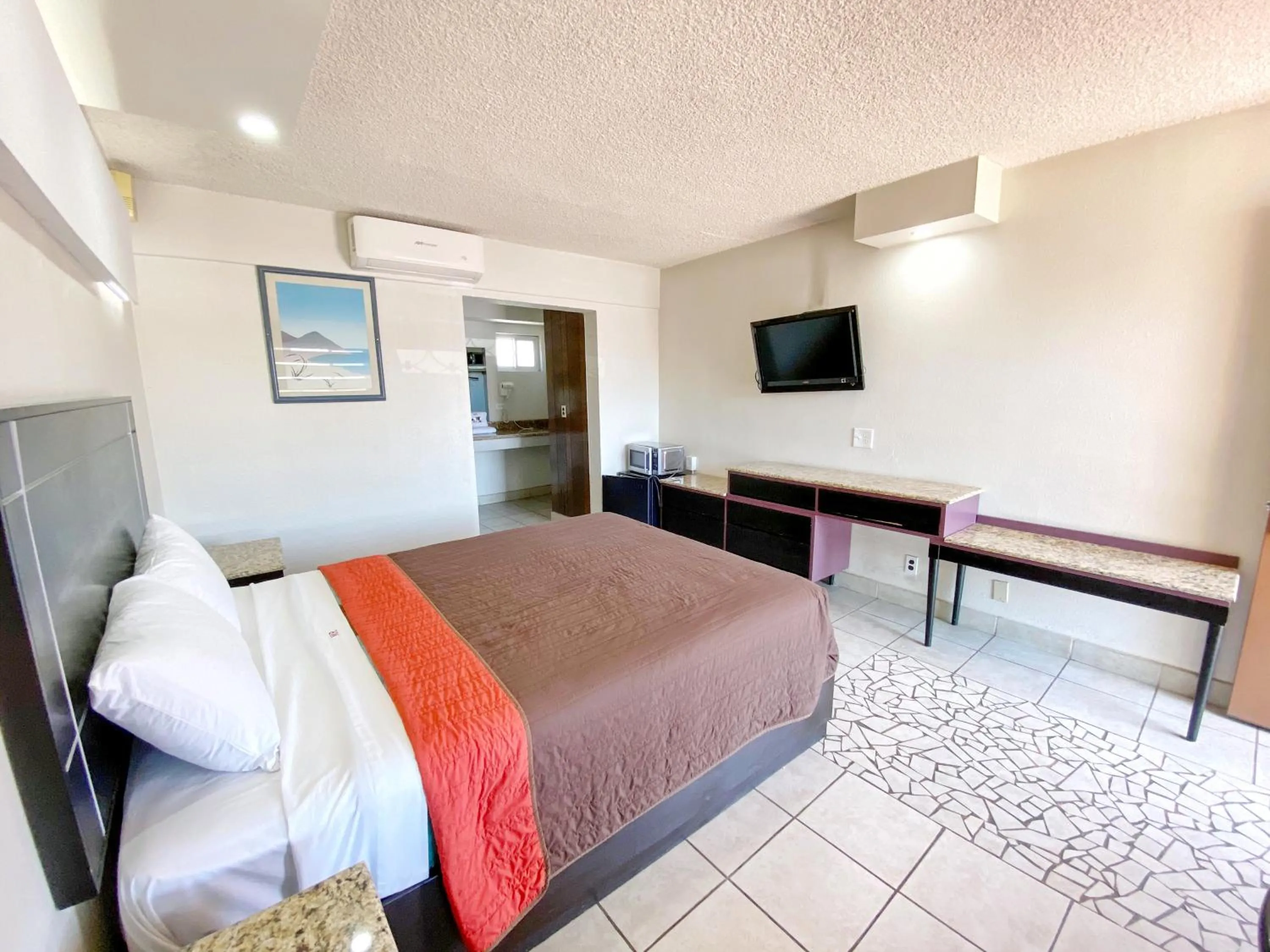 TV and multimedia, Bed in Motel Reno