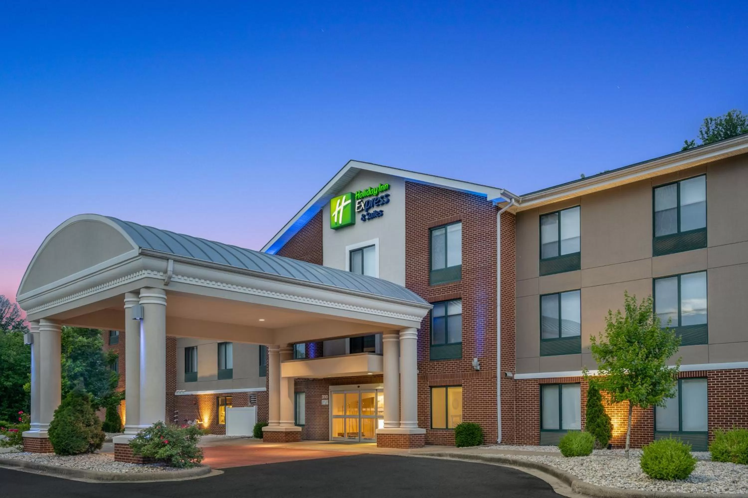 Holiday Inn Express & Suites Tell City by IHG