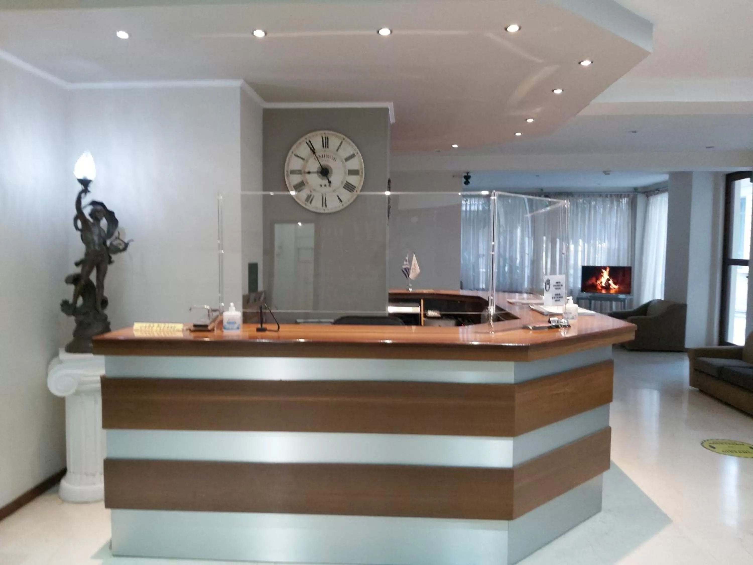 Lobby or reception in Omiros Hotel