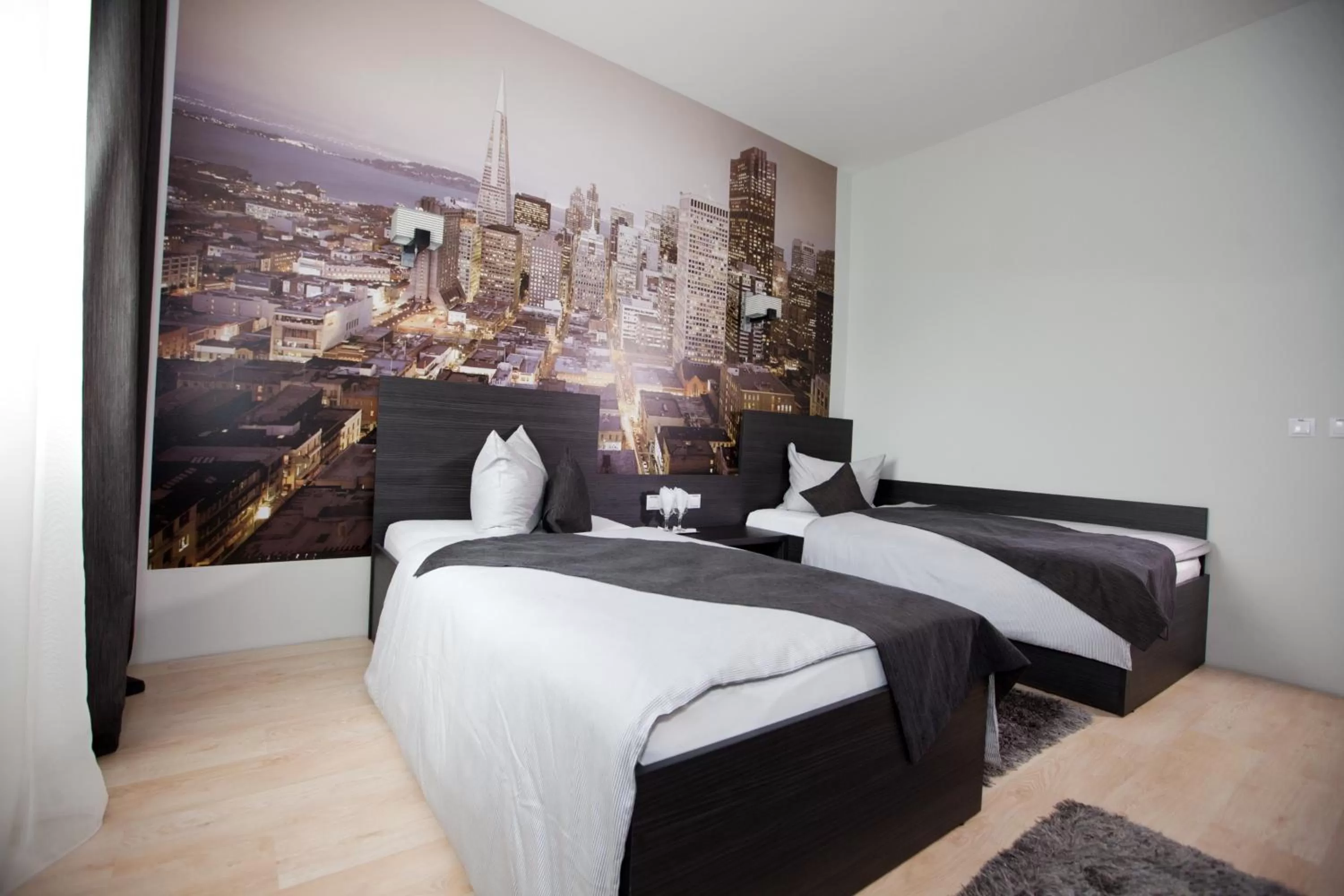 Deluxe Twin Room in Hotel Sheriff