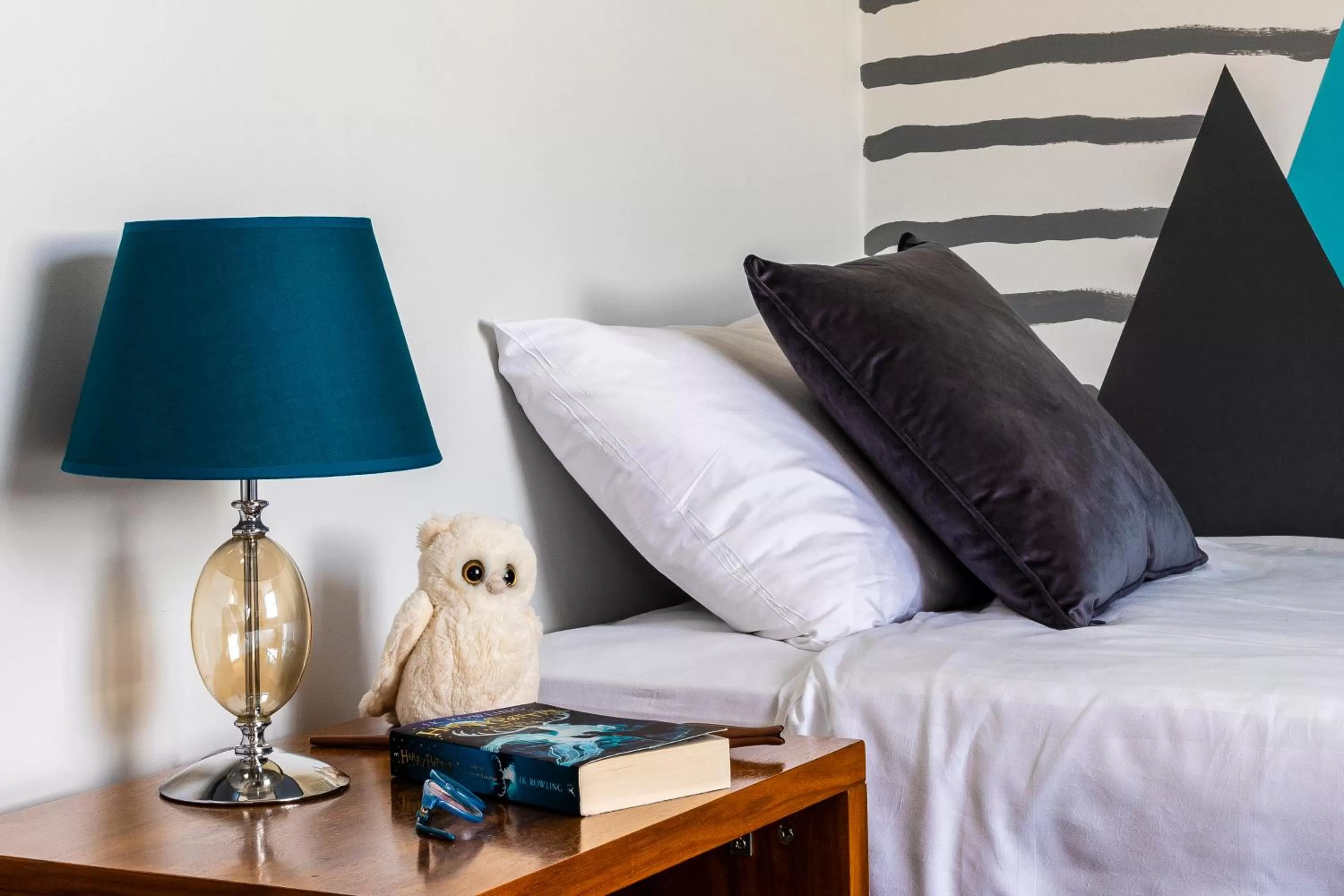 Bed in Westport Country Lodge Hotel