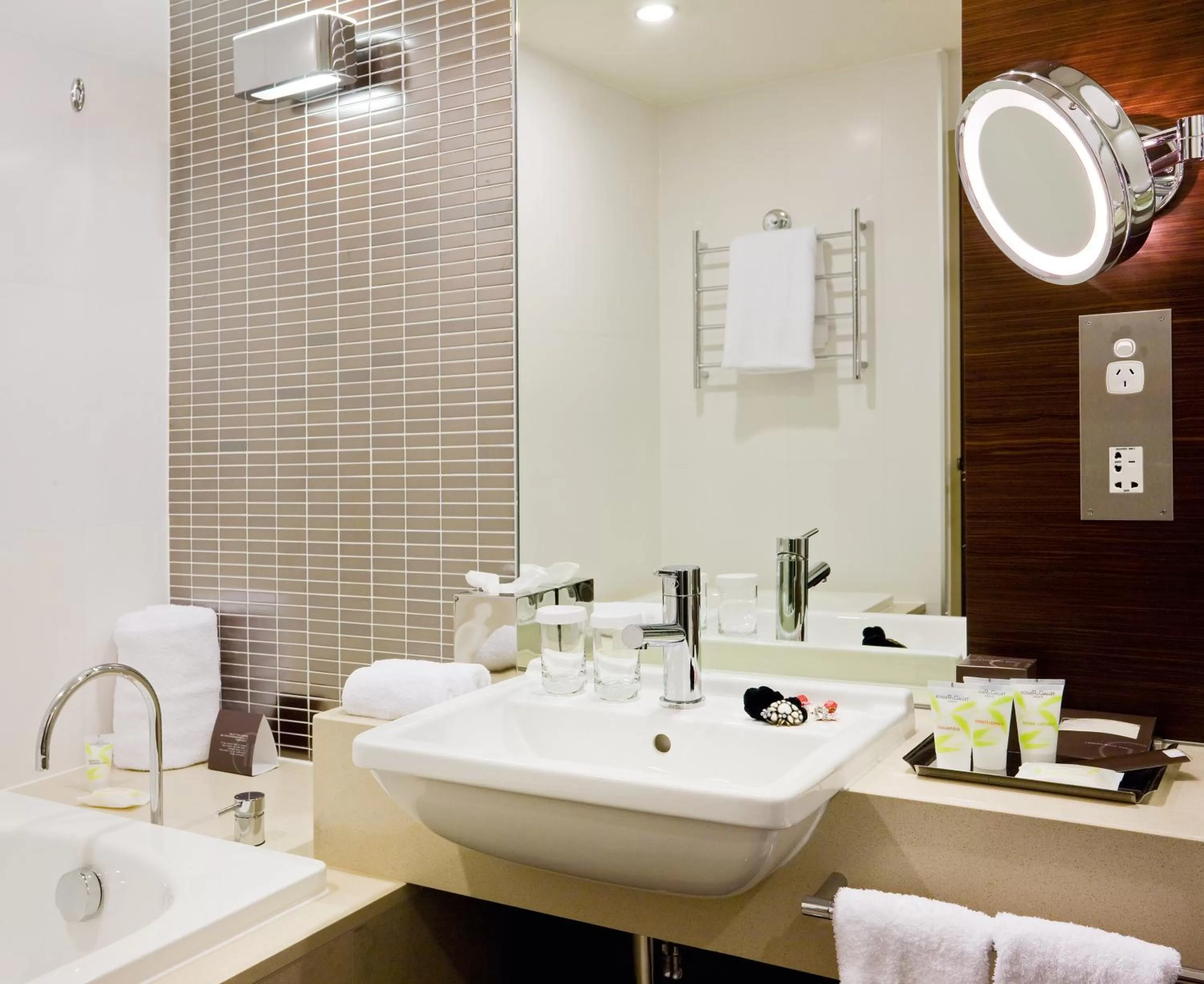 Bathroom in Pullman Sydney Olympic Park