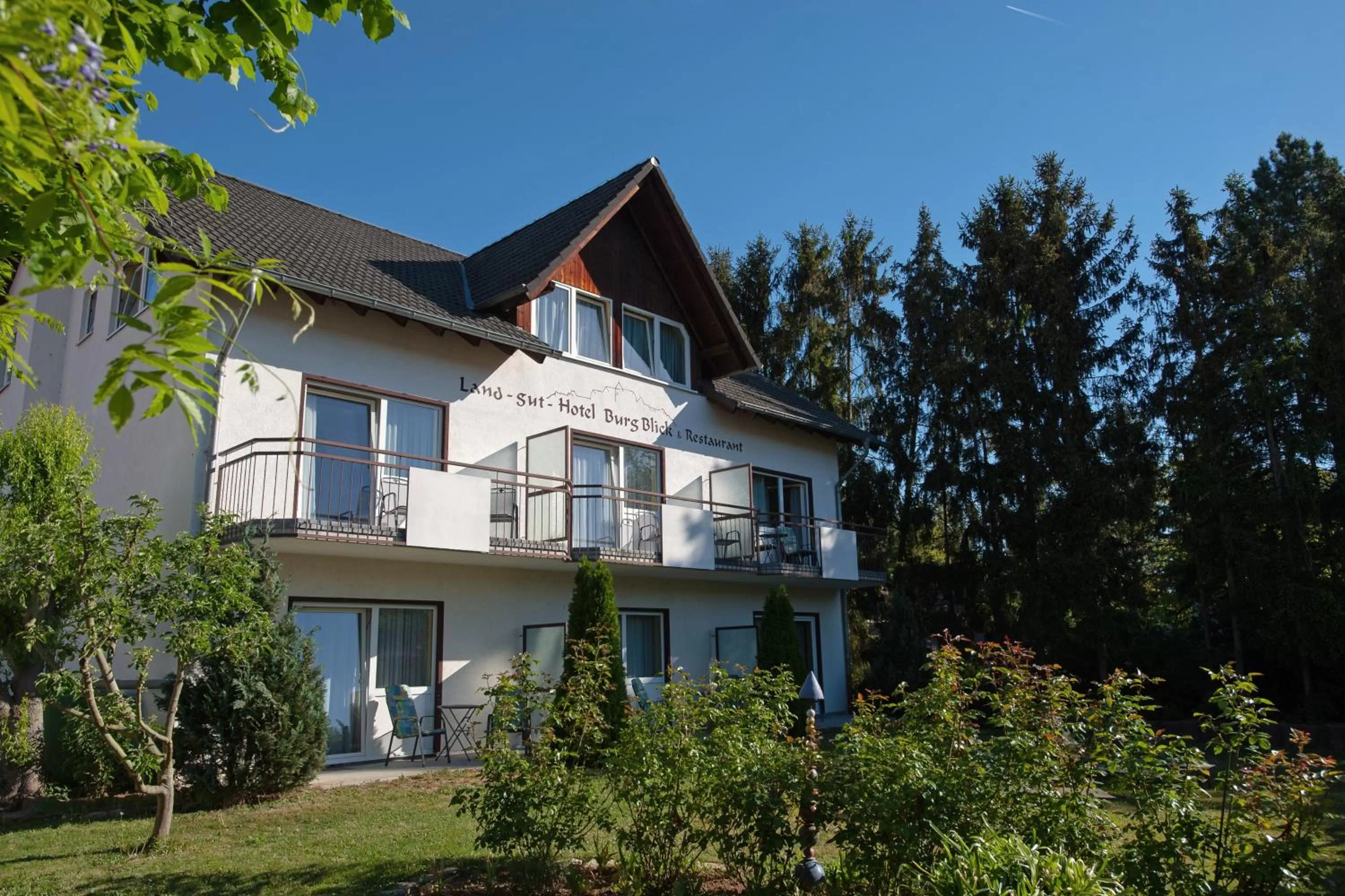 Property building in Land-gut-Hotel BurgBlick