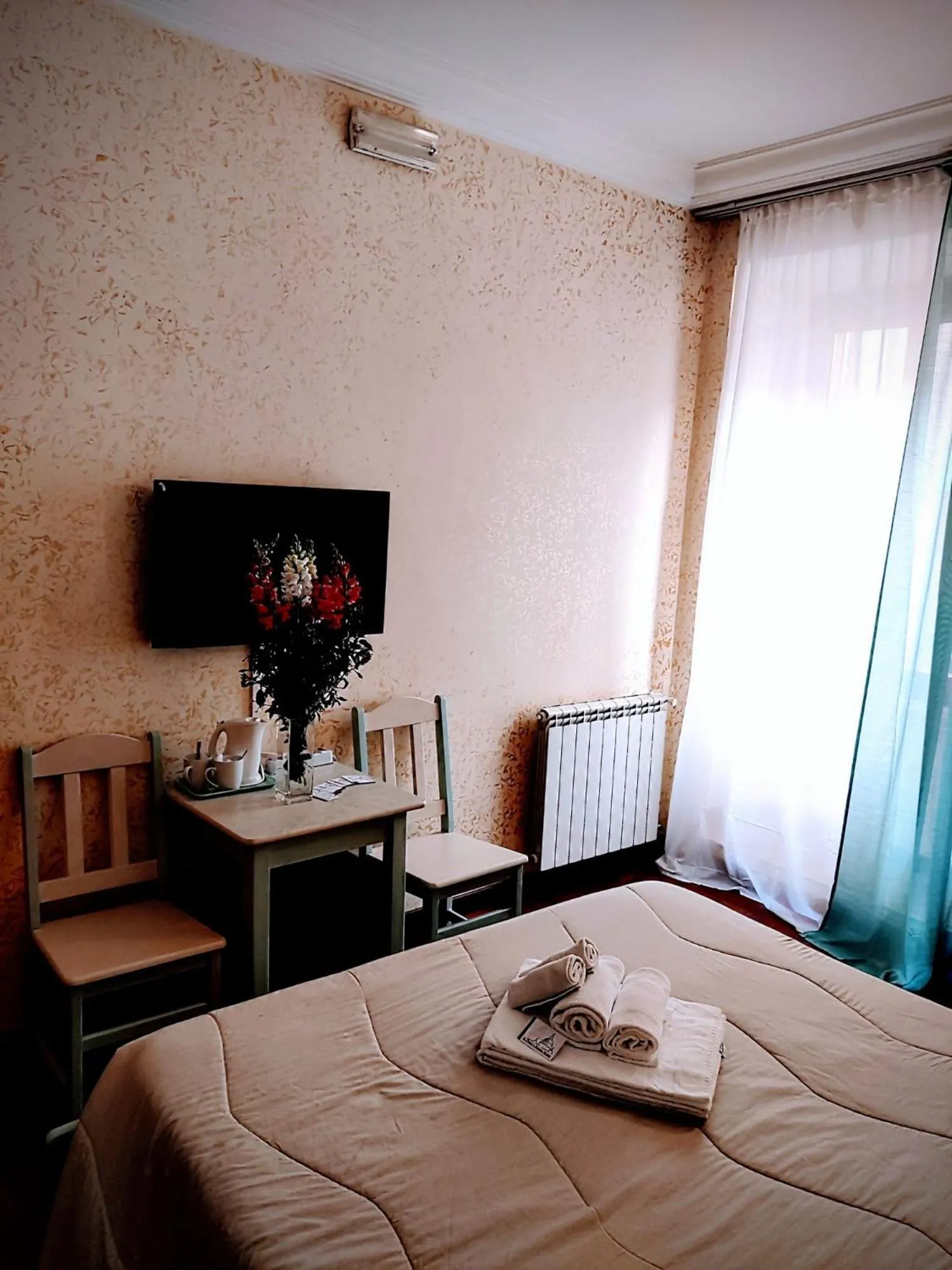 Bed in St. Peter's Rooms Rome