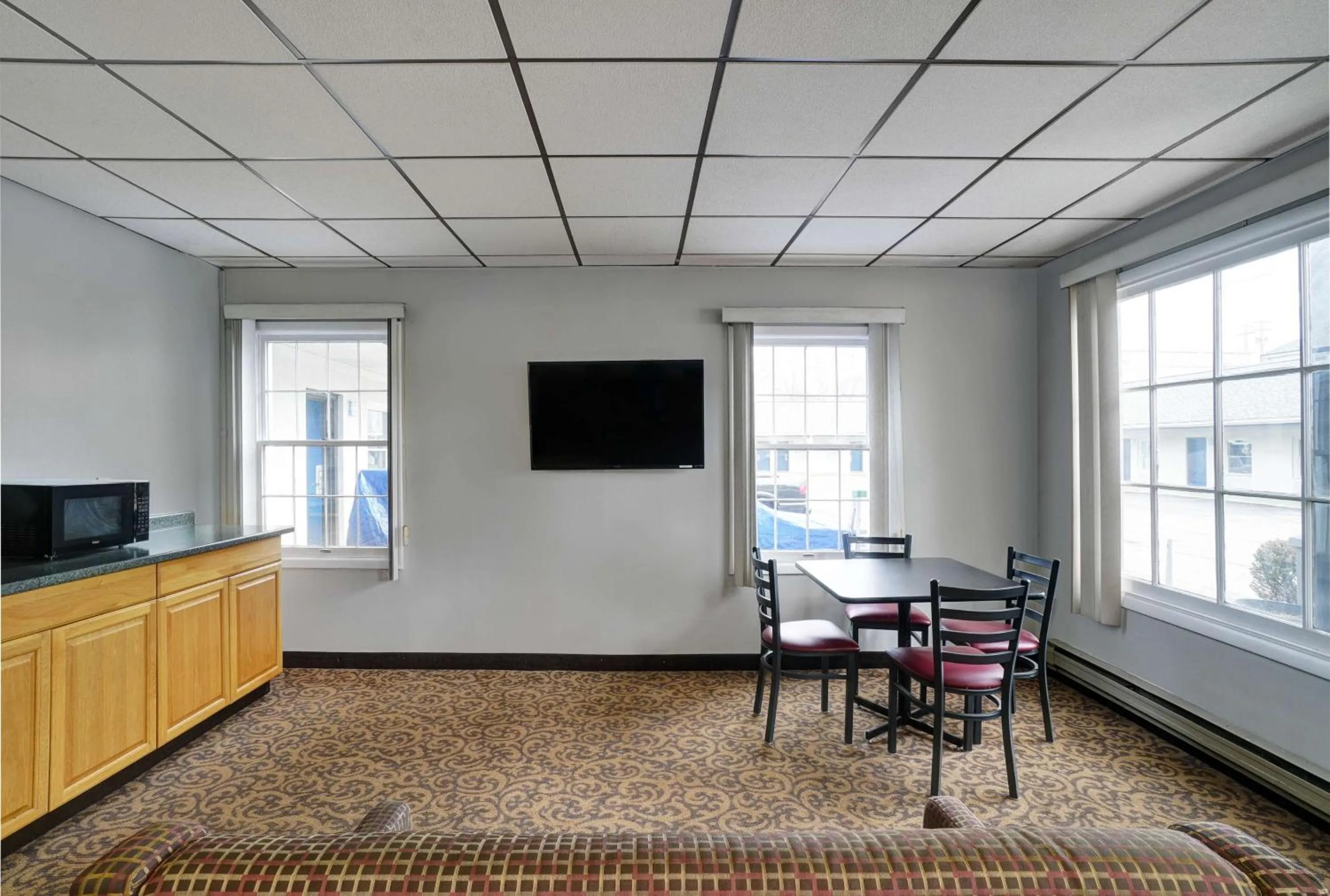Lobby or reception in Motel 6 Washington, PA