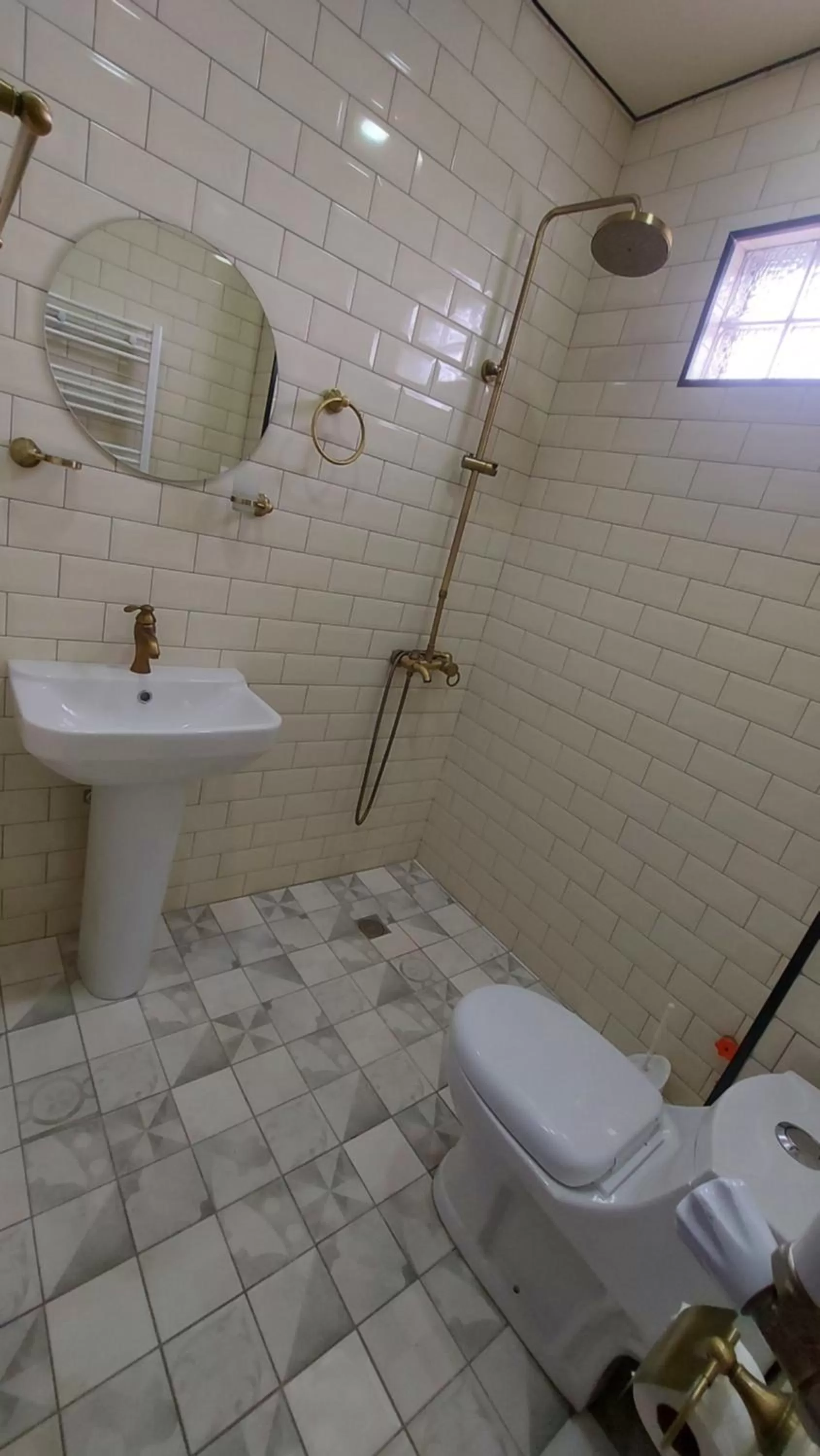 Bathroom in Level Up Hotel & Restaurant