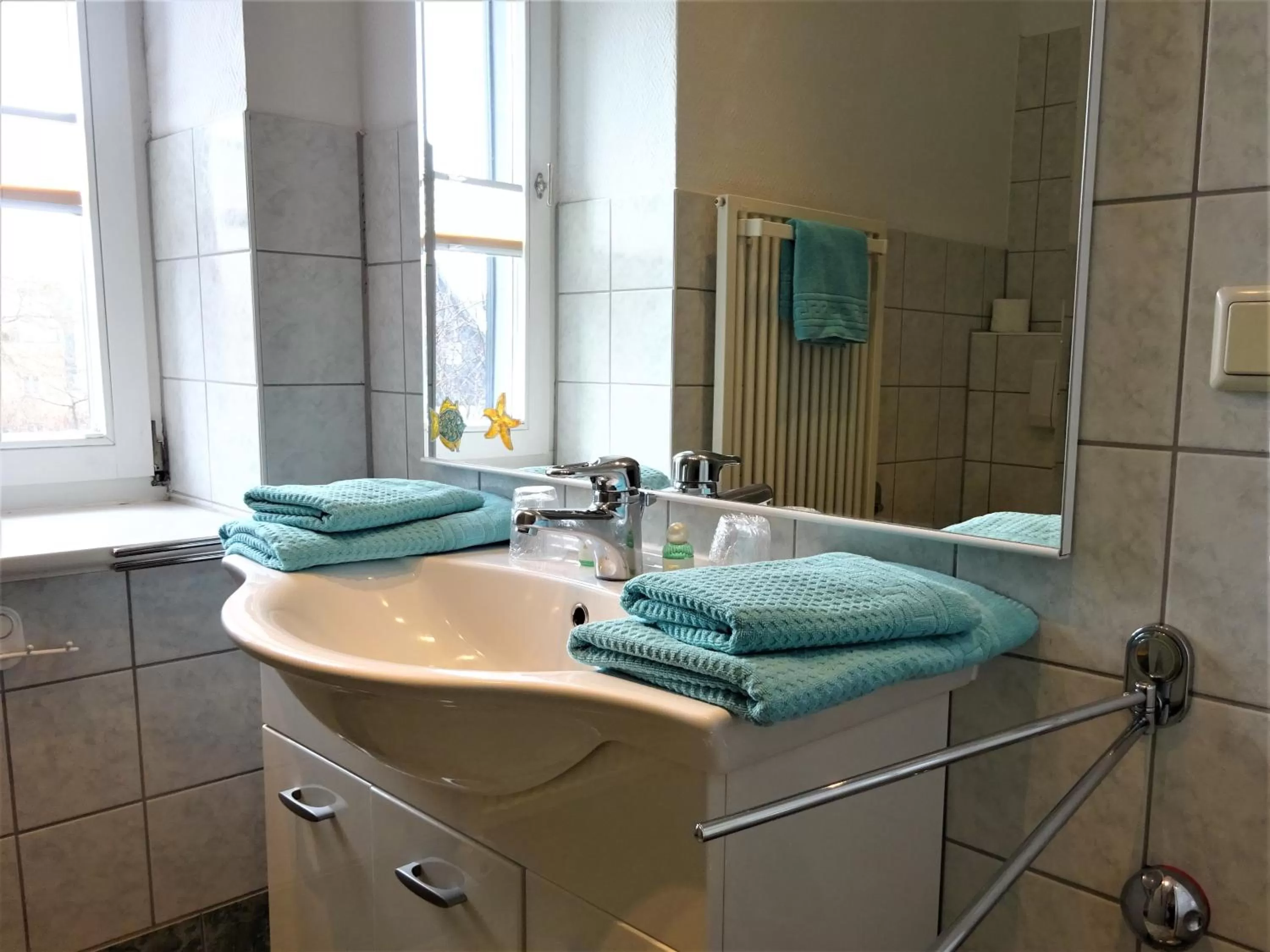 Bathroom in Pension Zur Fährbrücke