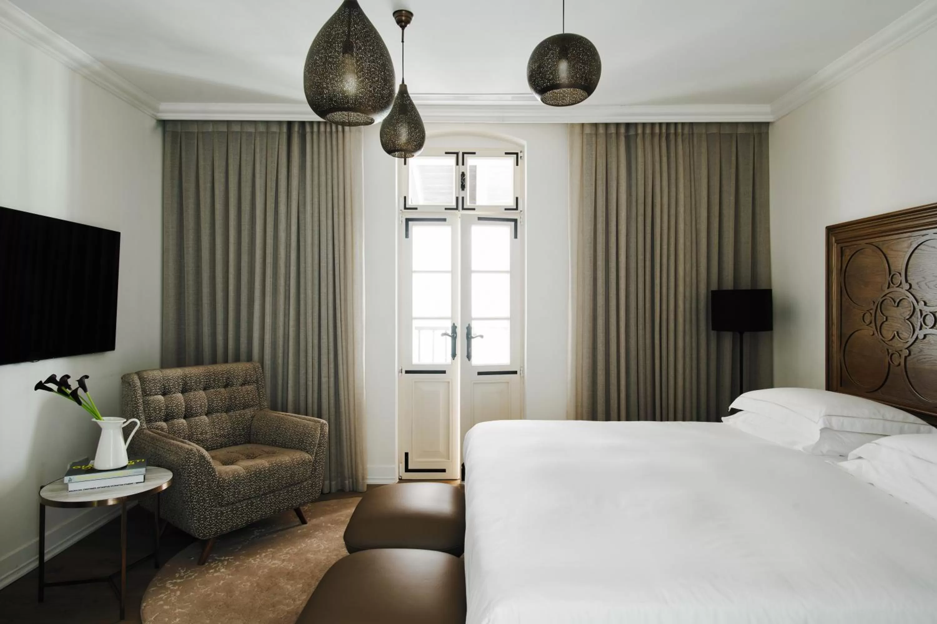 Bed in The Drisco Hotel Tel Aviv - Relais & Châteaux - Adults Only