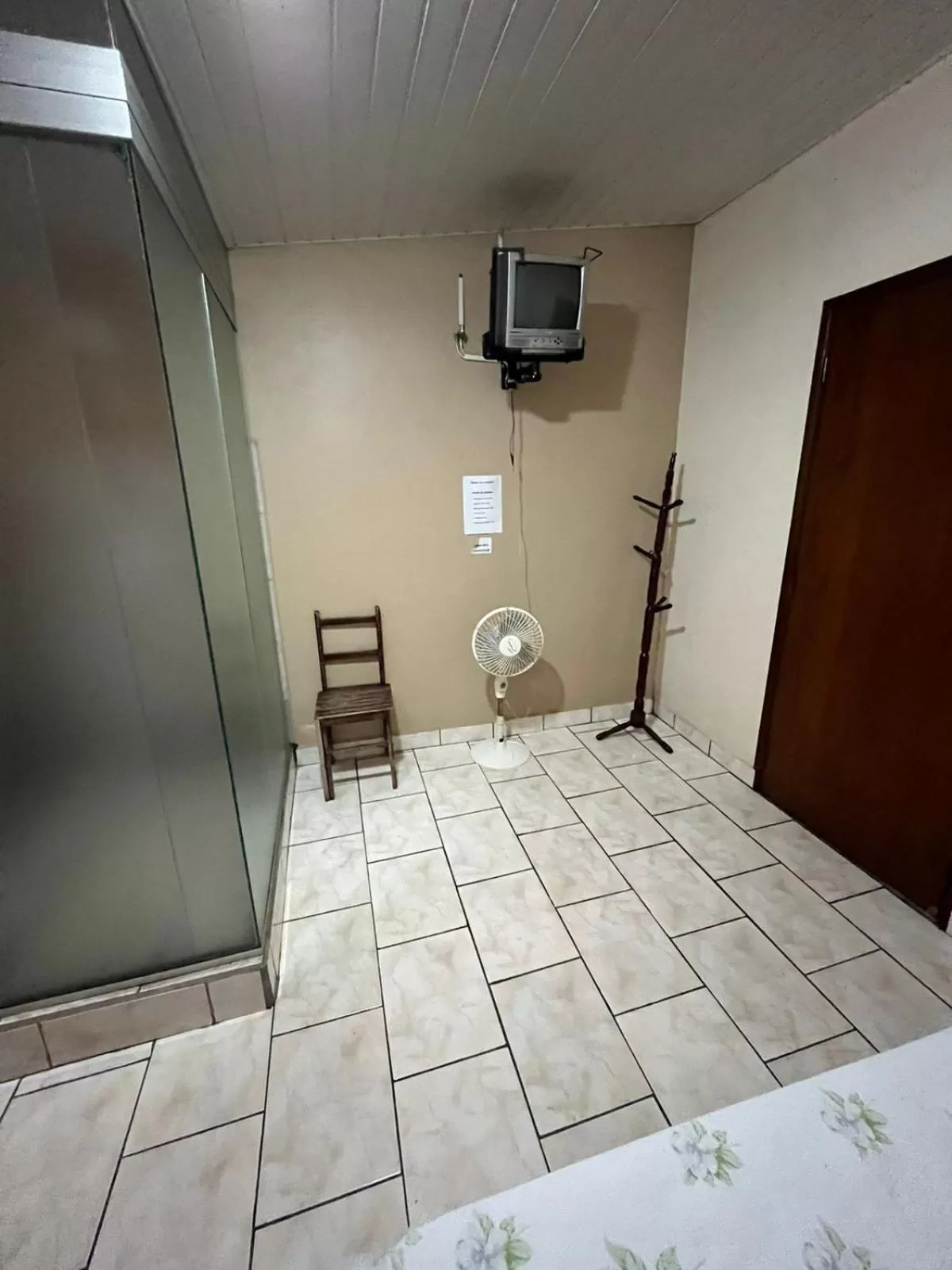 TV/Entertainment Center in Hotel Vitória