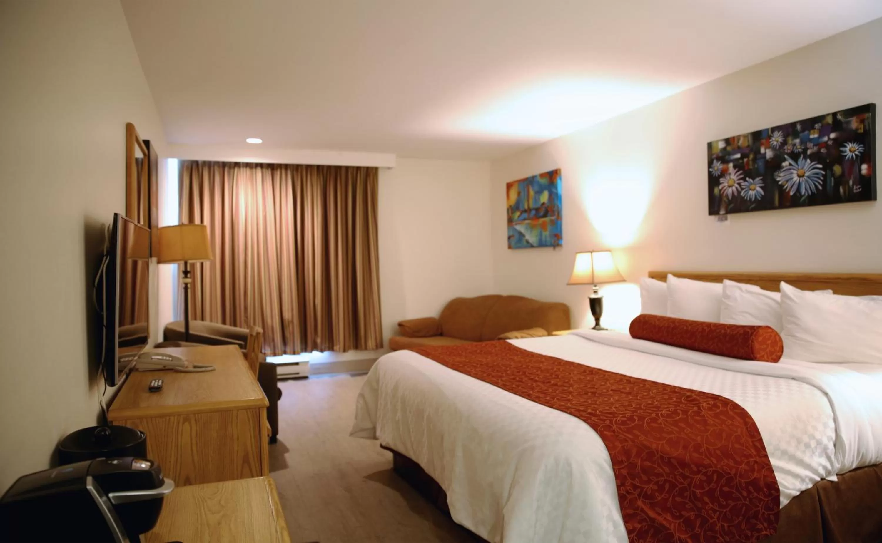 Bed in Auberge du Grand Lac