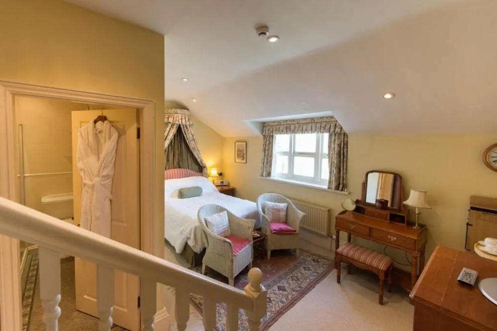 Day, Bed in The Old Vicarage