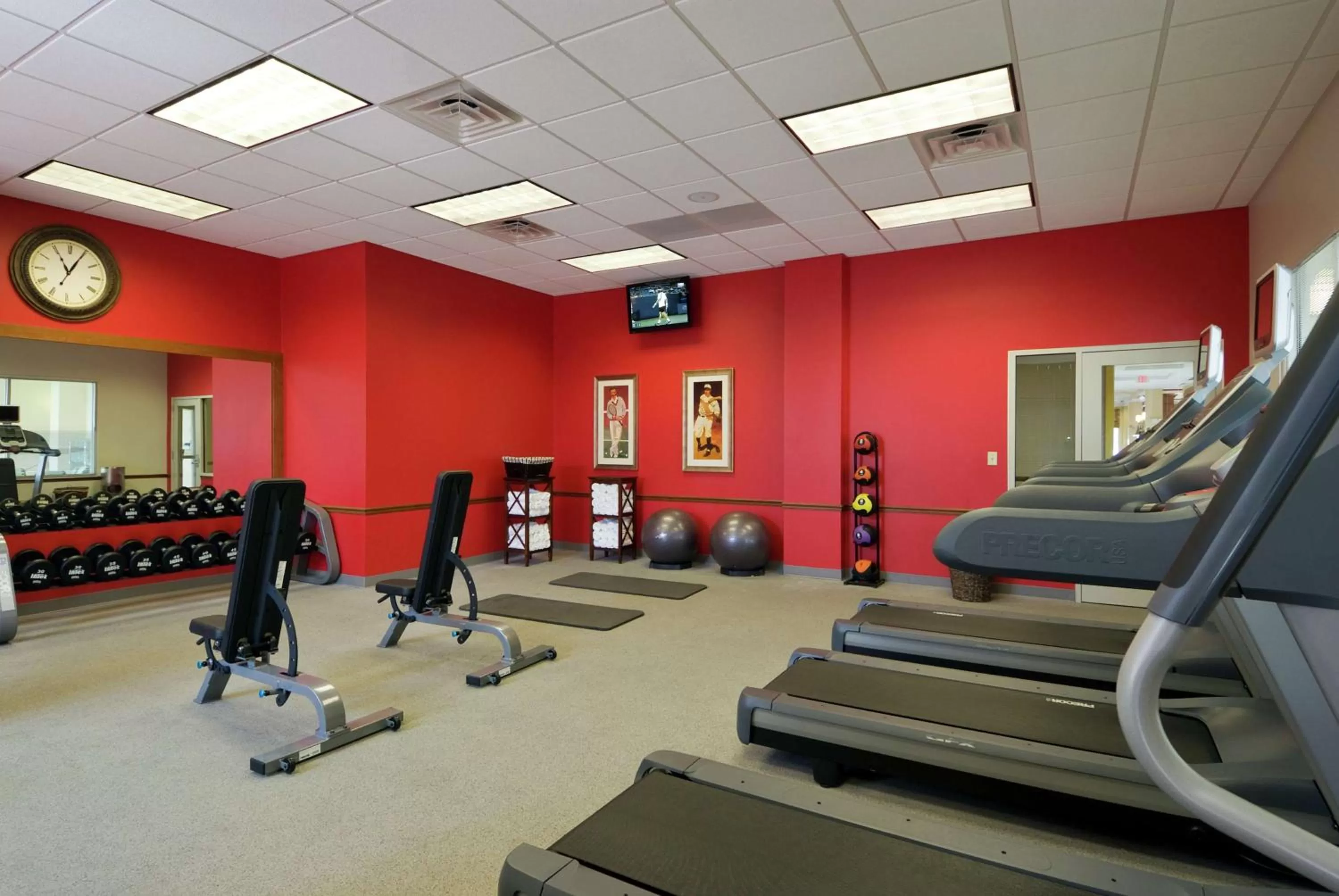 Fitness centre/facilities in Hilton Garden Inn Lake Forest Mettawa