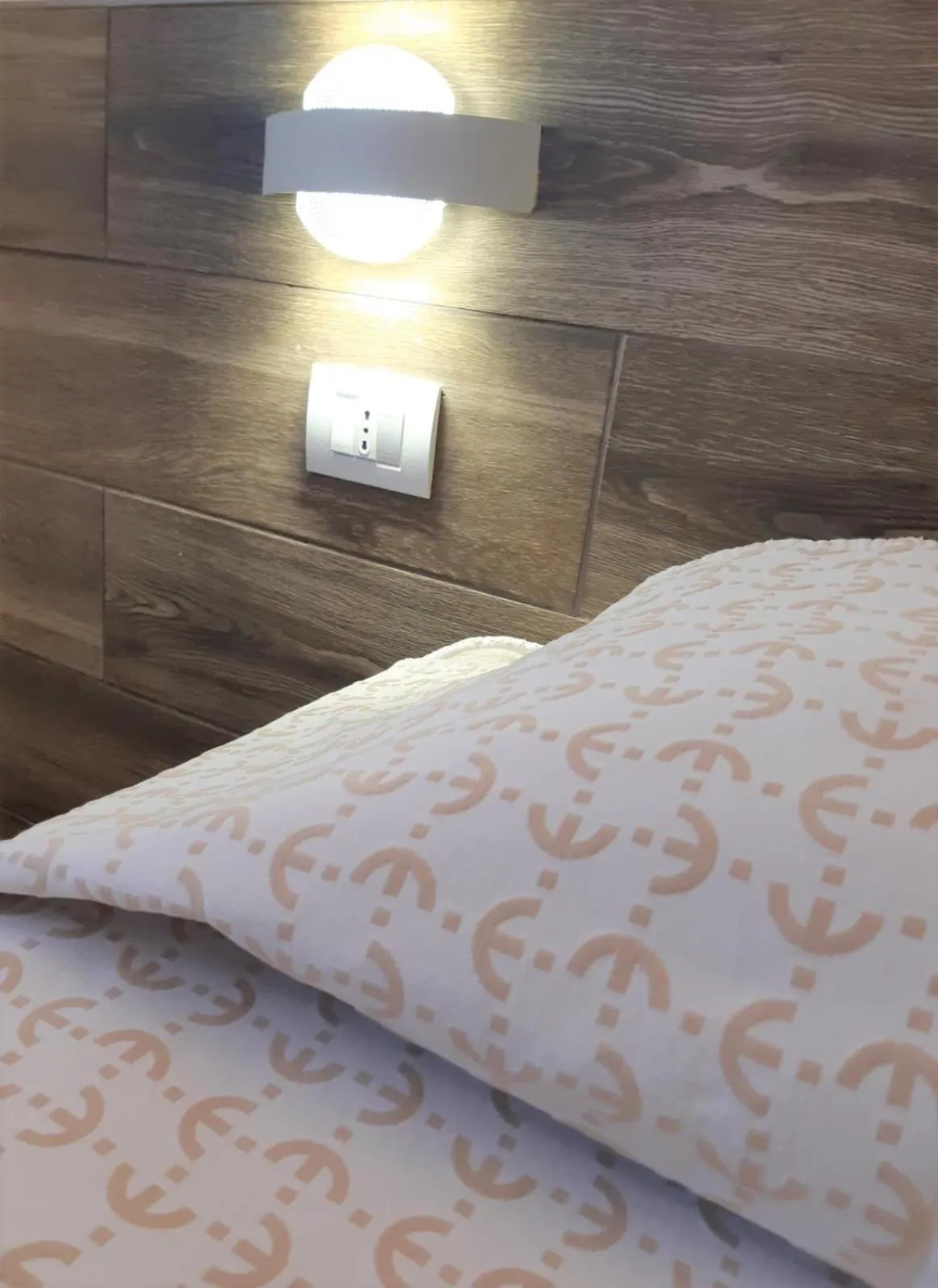 Bed in Euromotel Croce Bianca