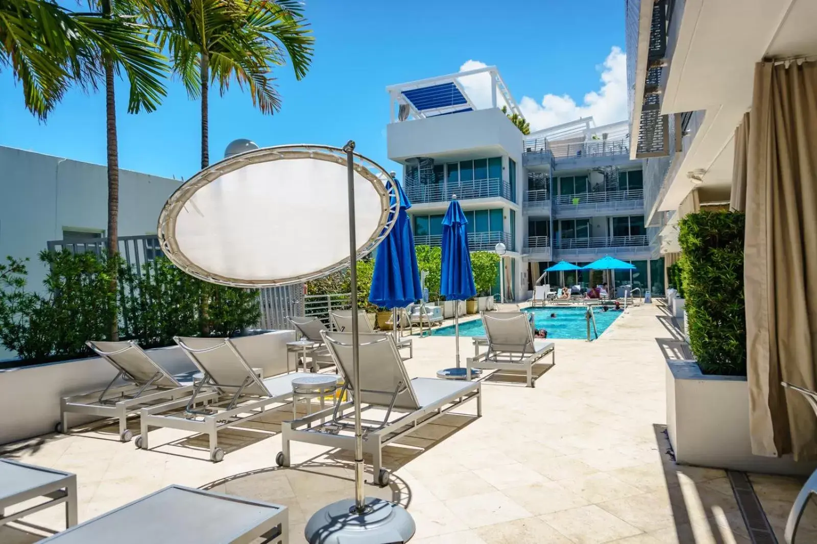 King Suite with Pool View in Boutique Suites 3 min walk to beach King Suite with Pool View in Boutique Suites 3 min walk to beach