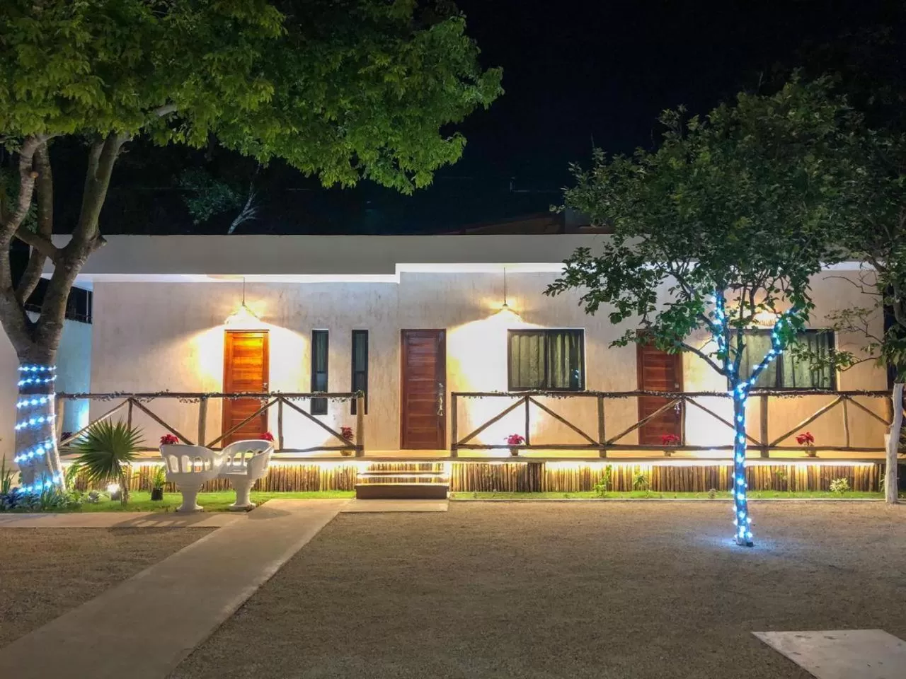 Property Building in Hotel Boutique Bugambilias