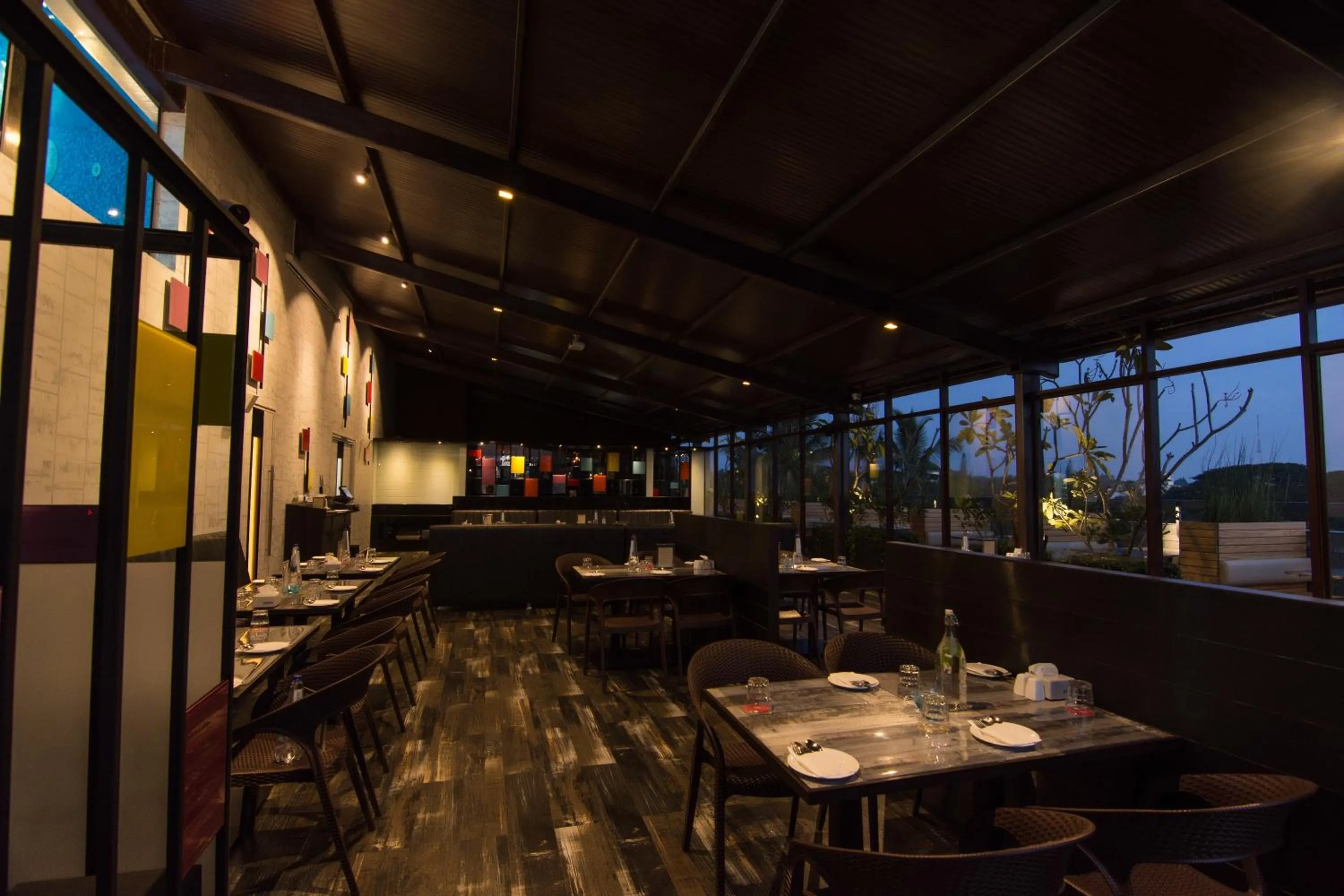 Restaurant/places to eat in Roopa Elite