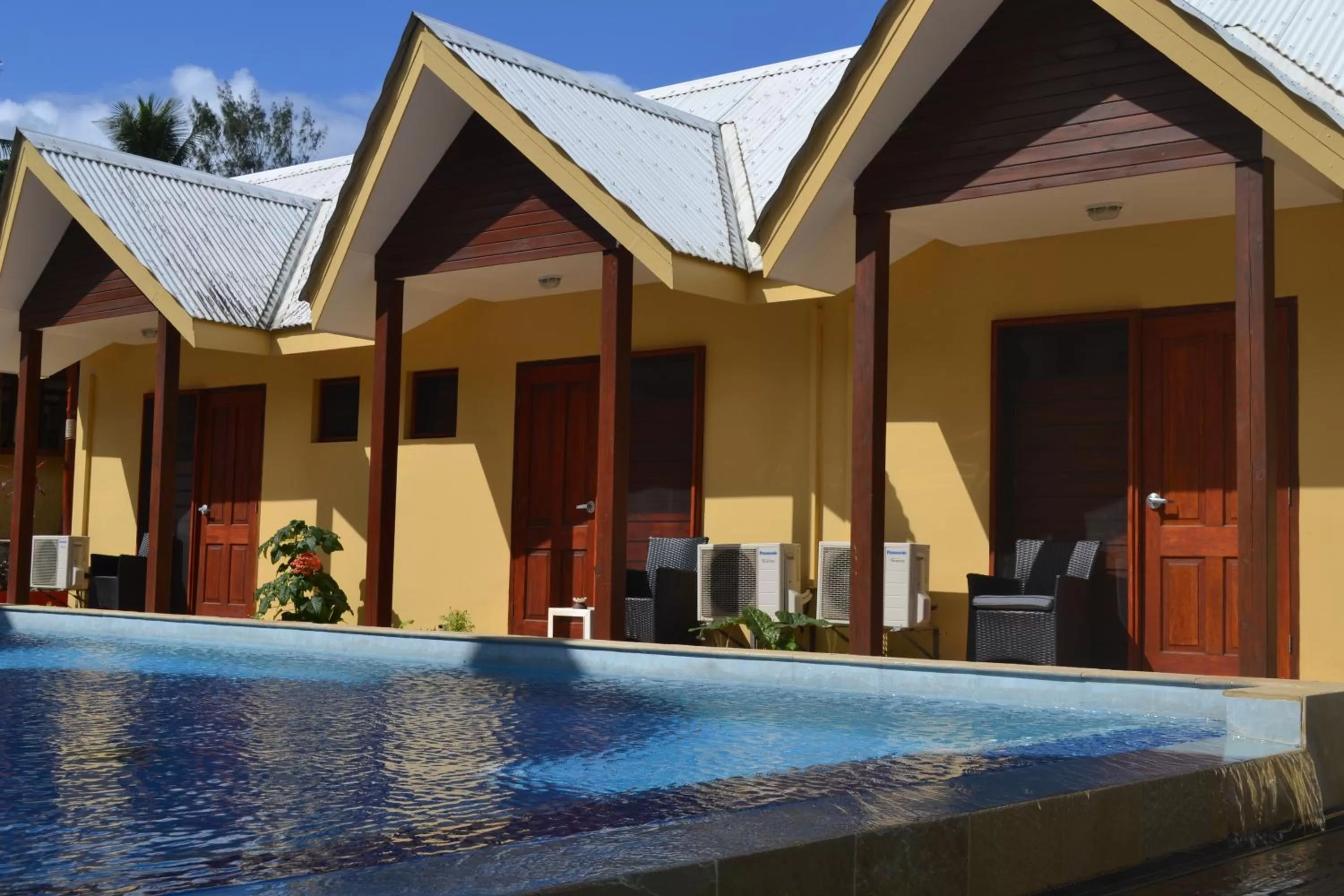 Pool view in Moorings Hotel